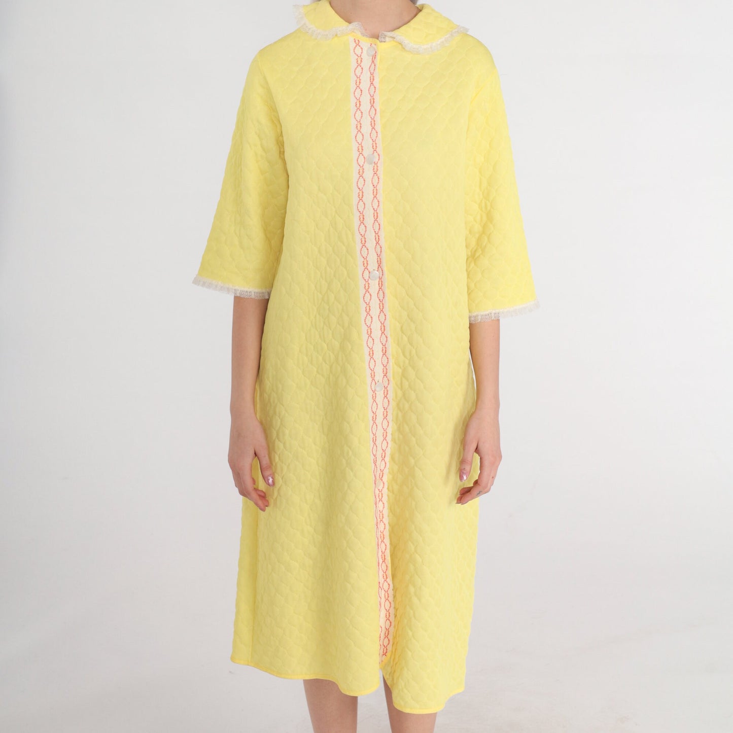 70s Yellow Quilted Nightgown Midi Peter Pan Collar Lace Trim Medium M