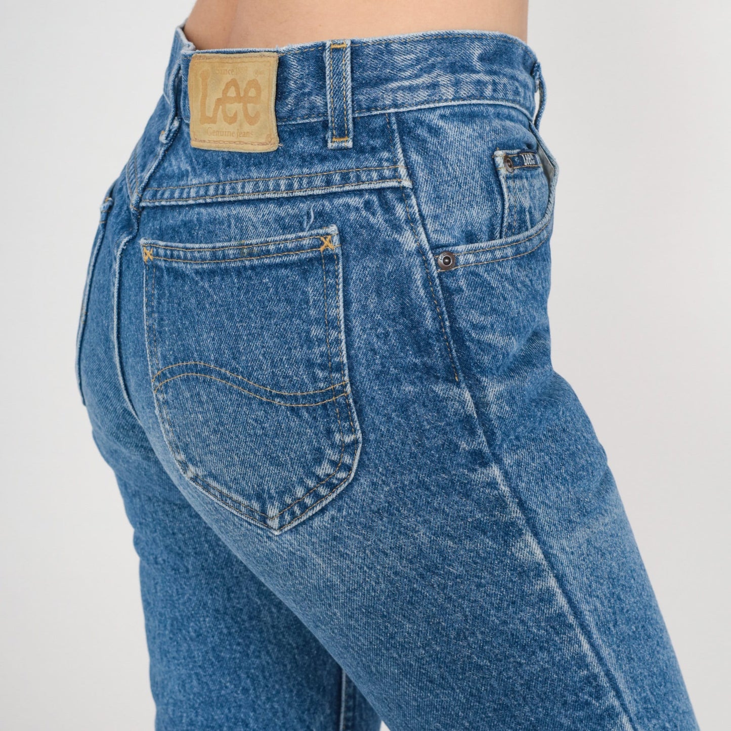 90s Lee Mom Jeans Mid Rise Straight Leg Blue Denim Small