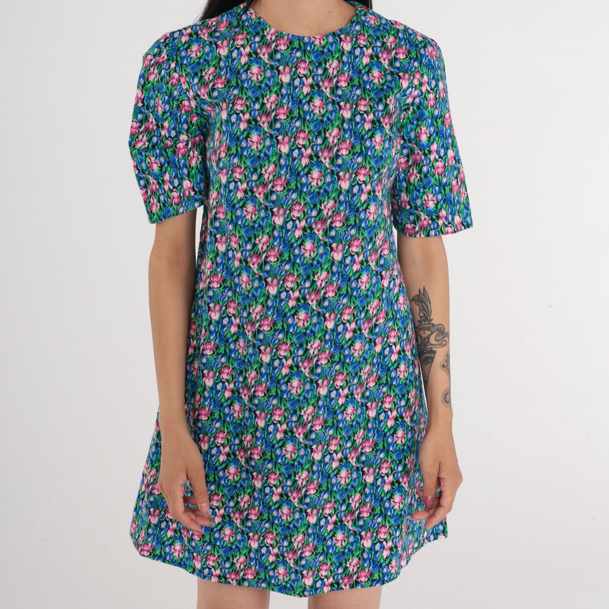 80s Iris Floral Mini Dress Short Sleeve Shift Green Blue Pink Small