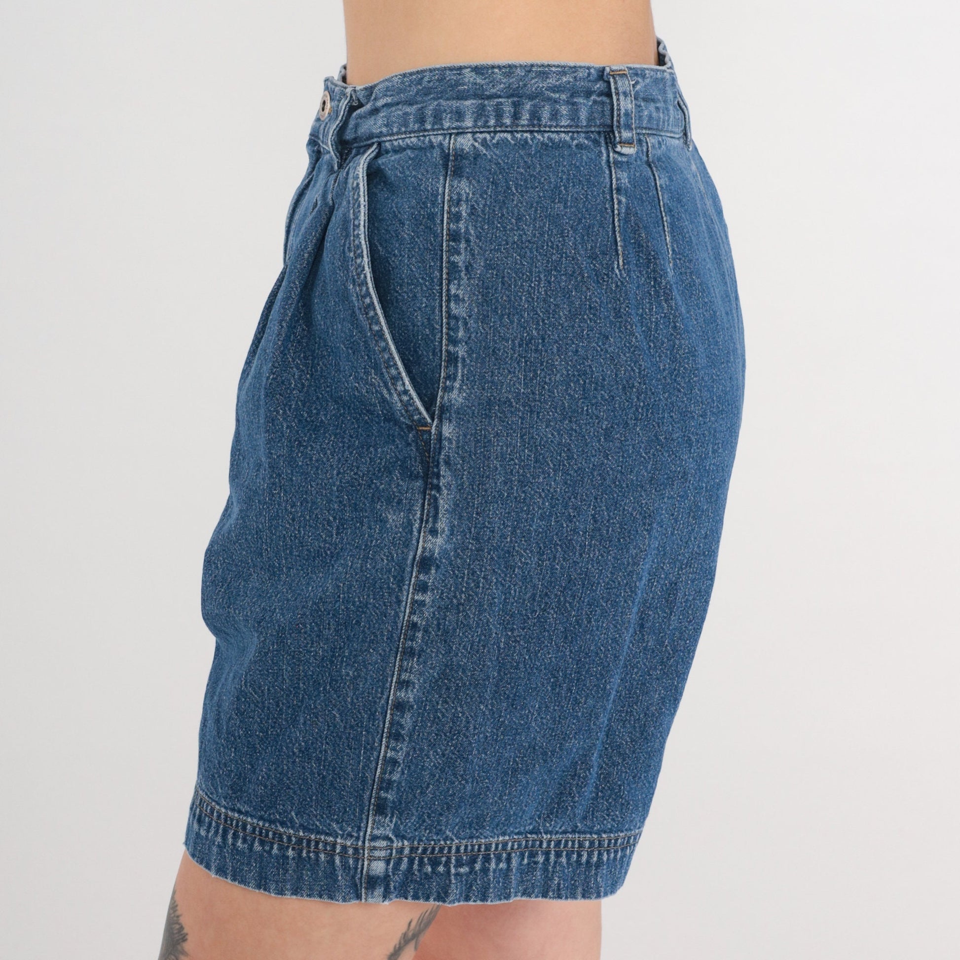 90s Liz Claiborne Pleated Jean Shorts High Waisted Blue Denim Petite Medium