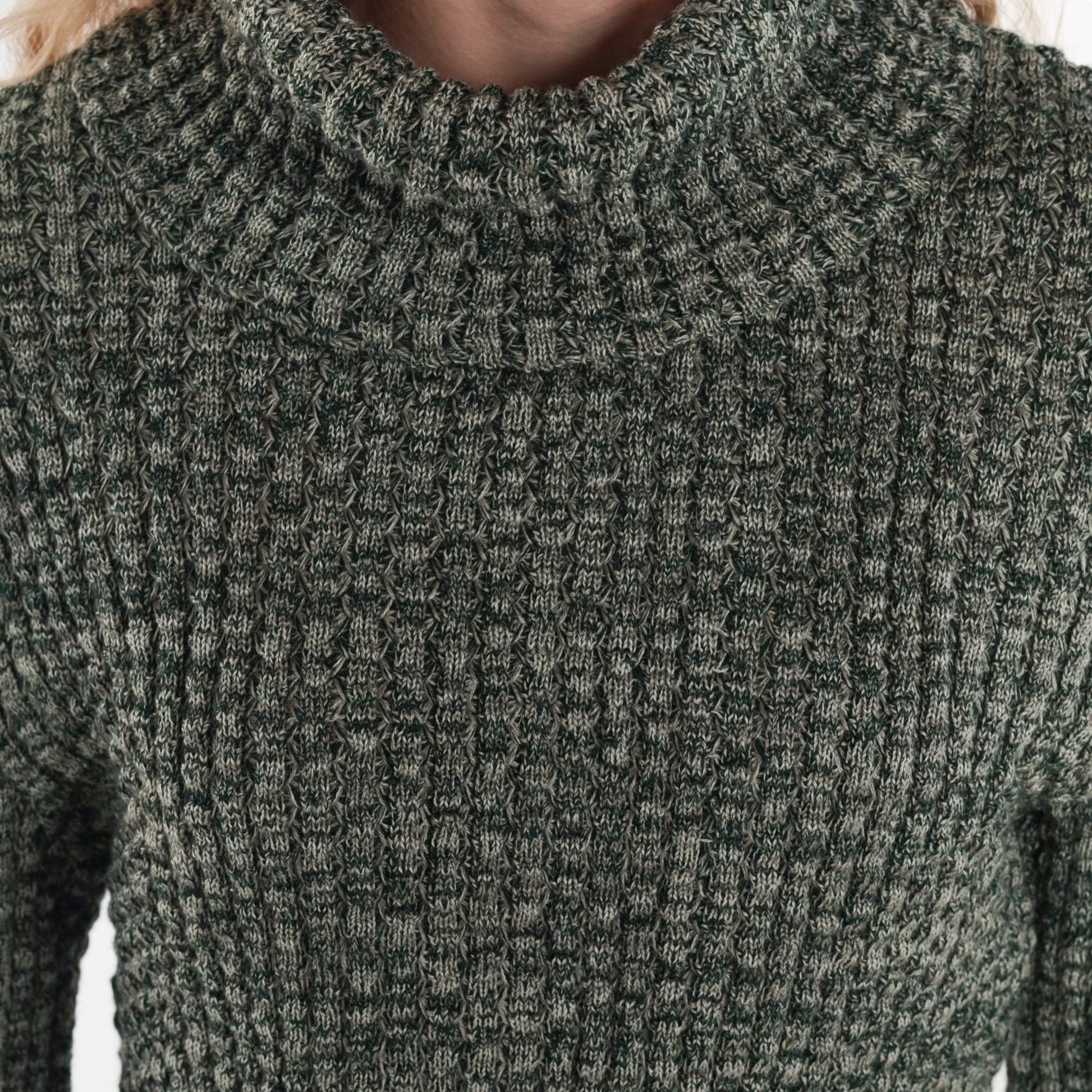 80s Heather Green Wool Blend Turtleneck Sweater Asymmetrical Hem Tassel Medium Large
