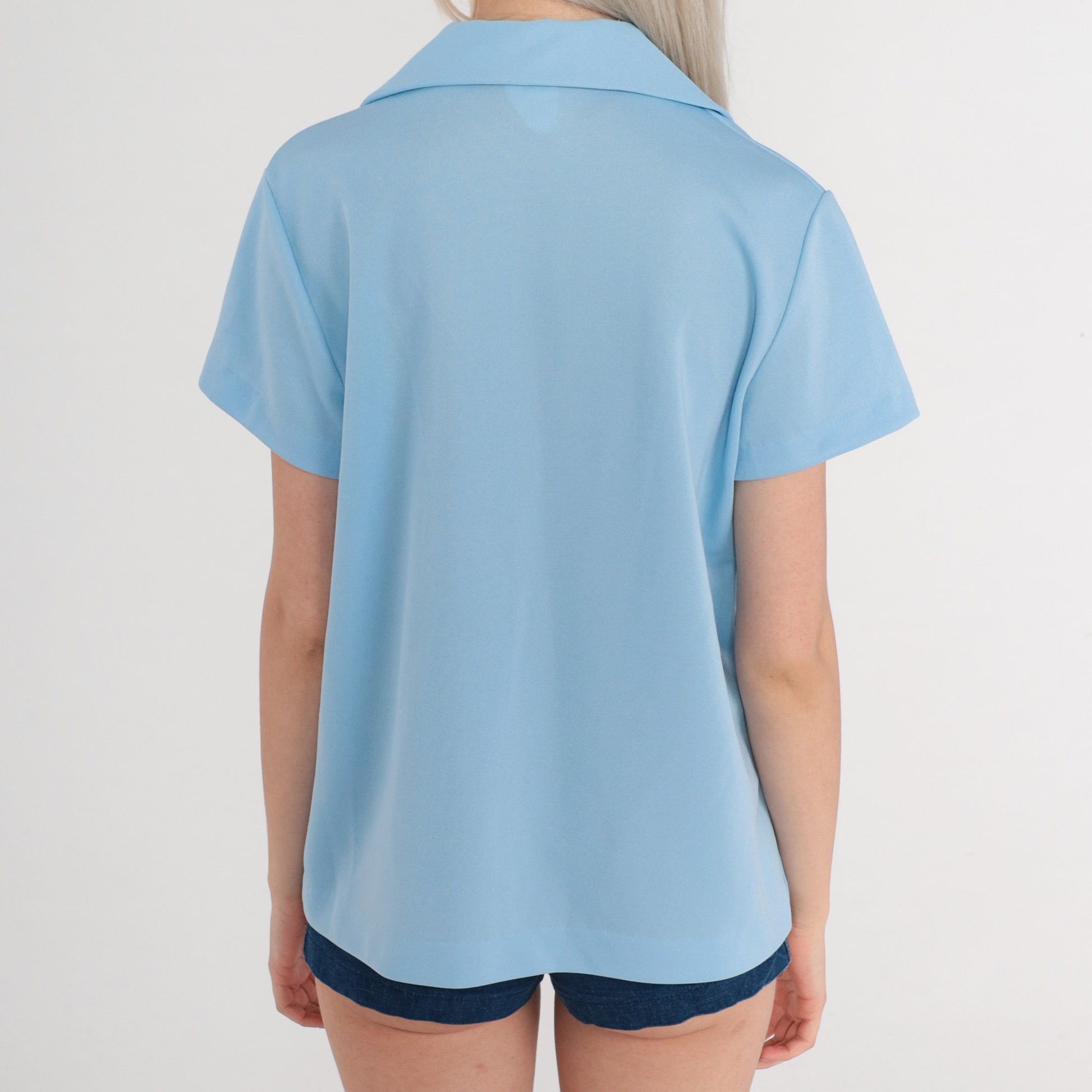 70s Baby Blue Button-Up Blouse Dagger Collar Short Sleeve Medium