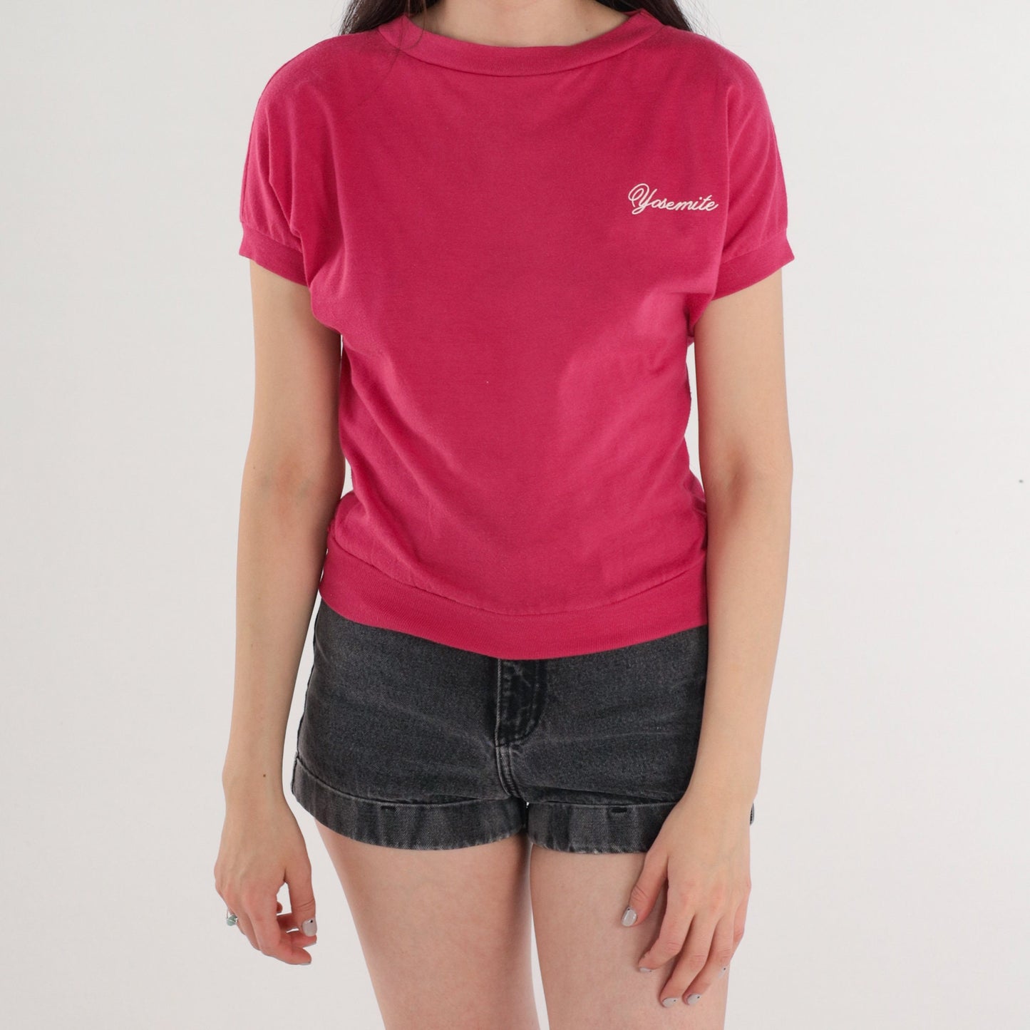 80s Yosemite National Park Embroidered T-Shirt Fuchsia Pink Banded Hem Small