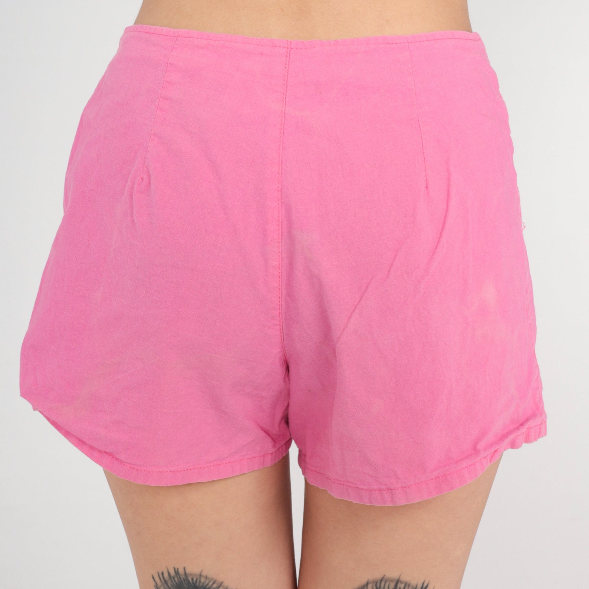 00s Tigger Winnie the Pooh Shorts Hot Pink High Waisted Lace Up Cotton Medium