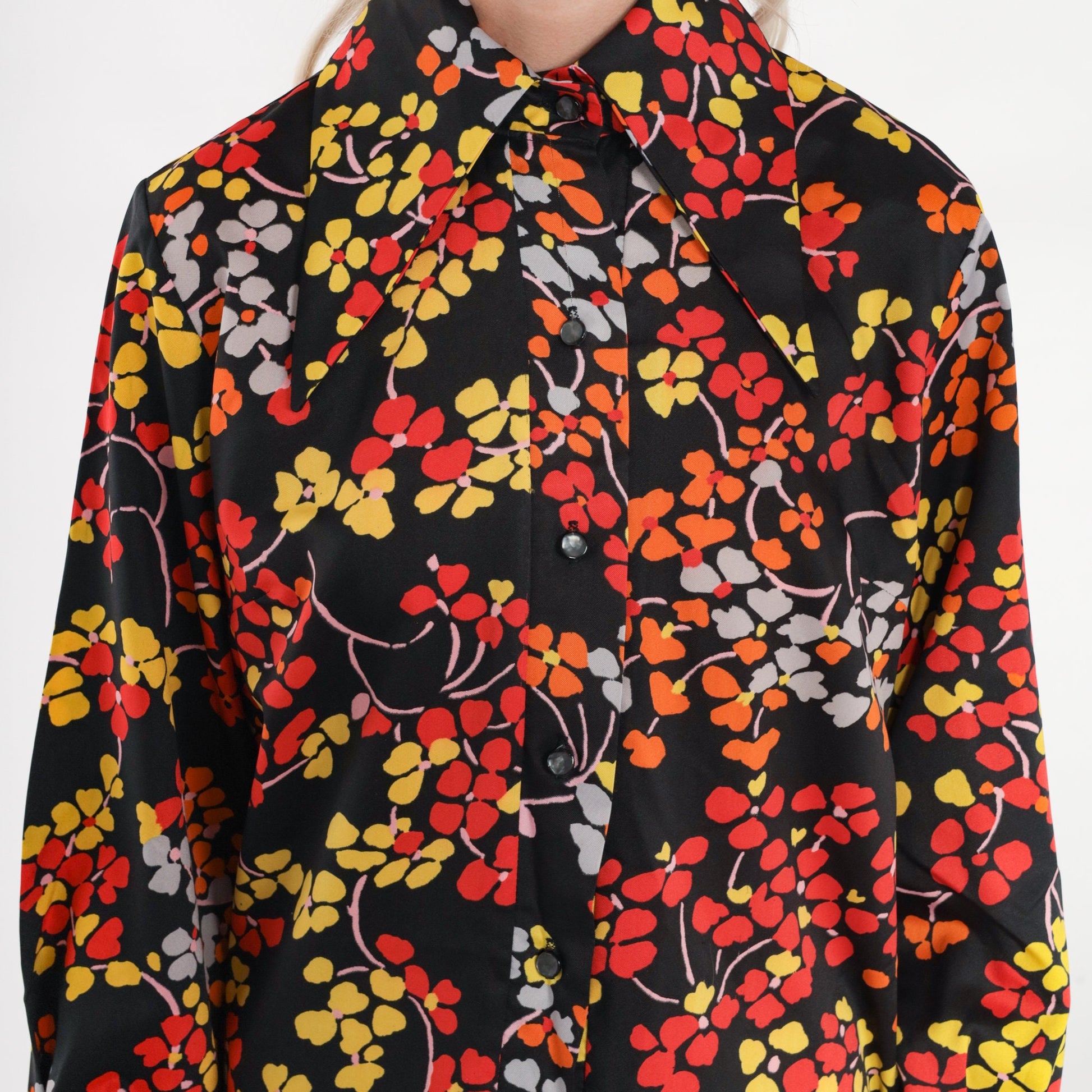 60s Black Floral Mini Shift Dress Dagger Collar Button-Up Long Sleeve Medium