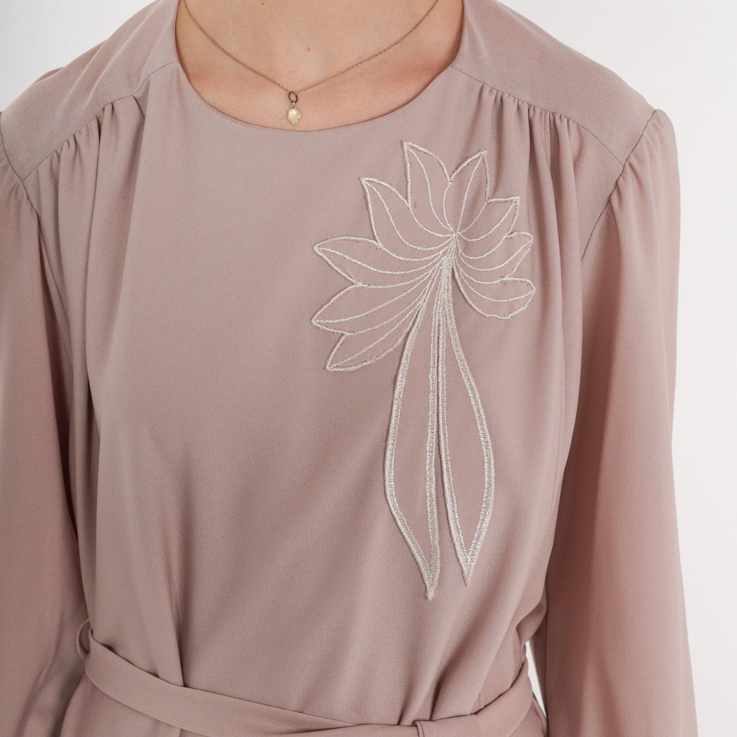 80s Lady Jennifer Taupe Midi Dress Floral Embroidered Long Sleeve Tie Belt Large
