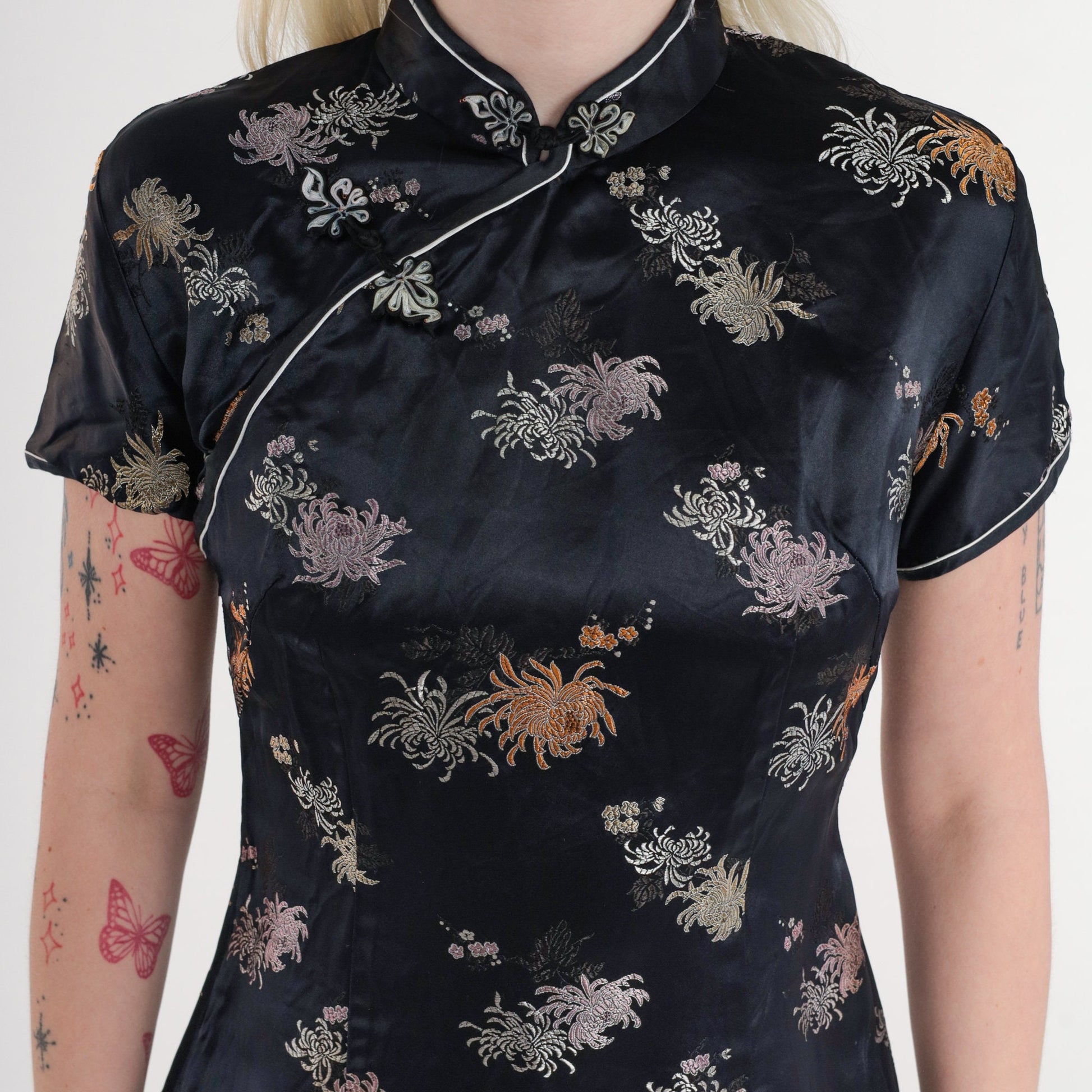 90s Black Floral Cheongsam Midi Dress Mandarin Collar Frog Buttons Side Slit Medium