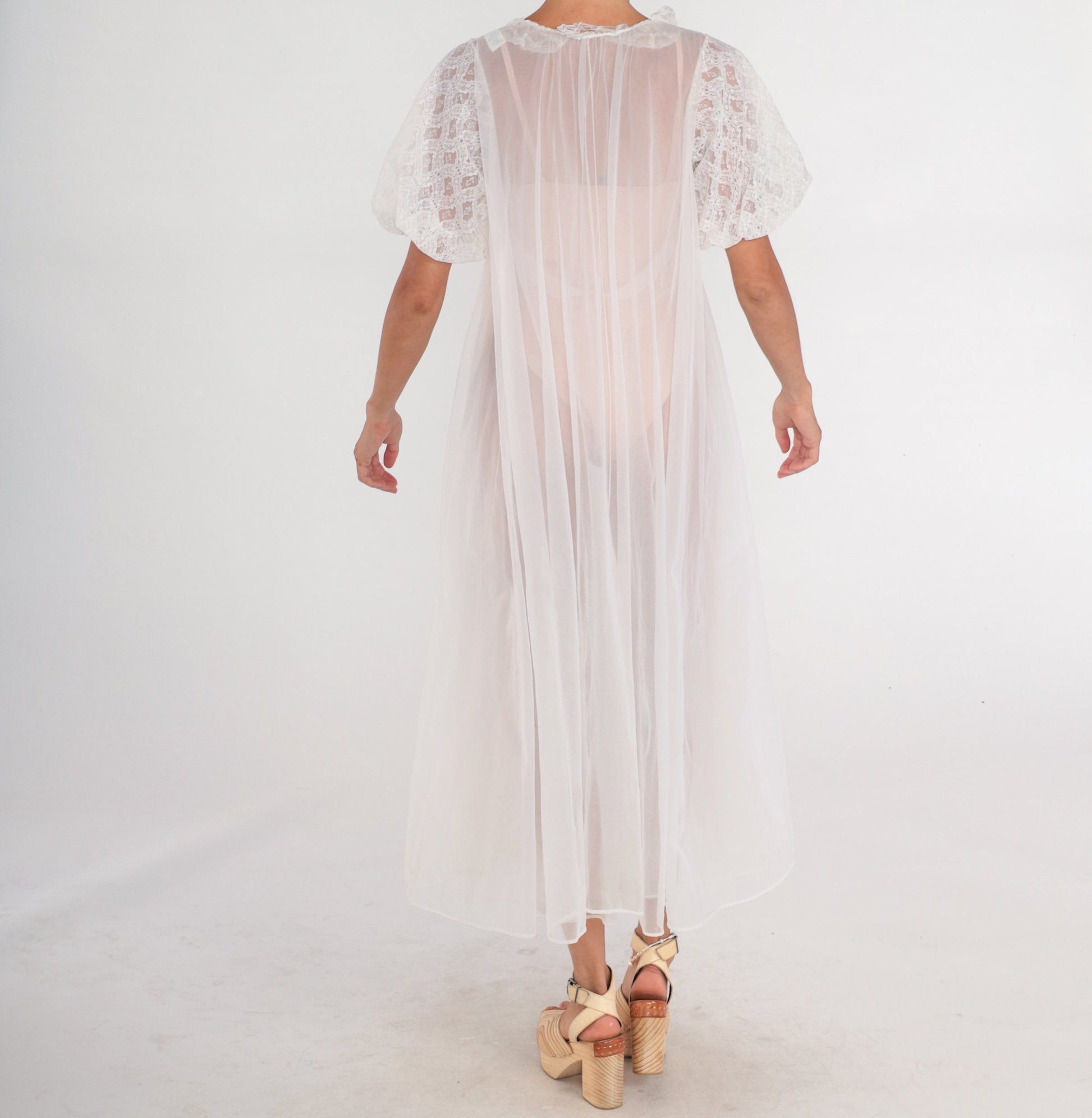 70s White Lace Peignoir Robe Midi Nightie Open Front Small S