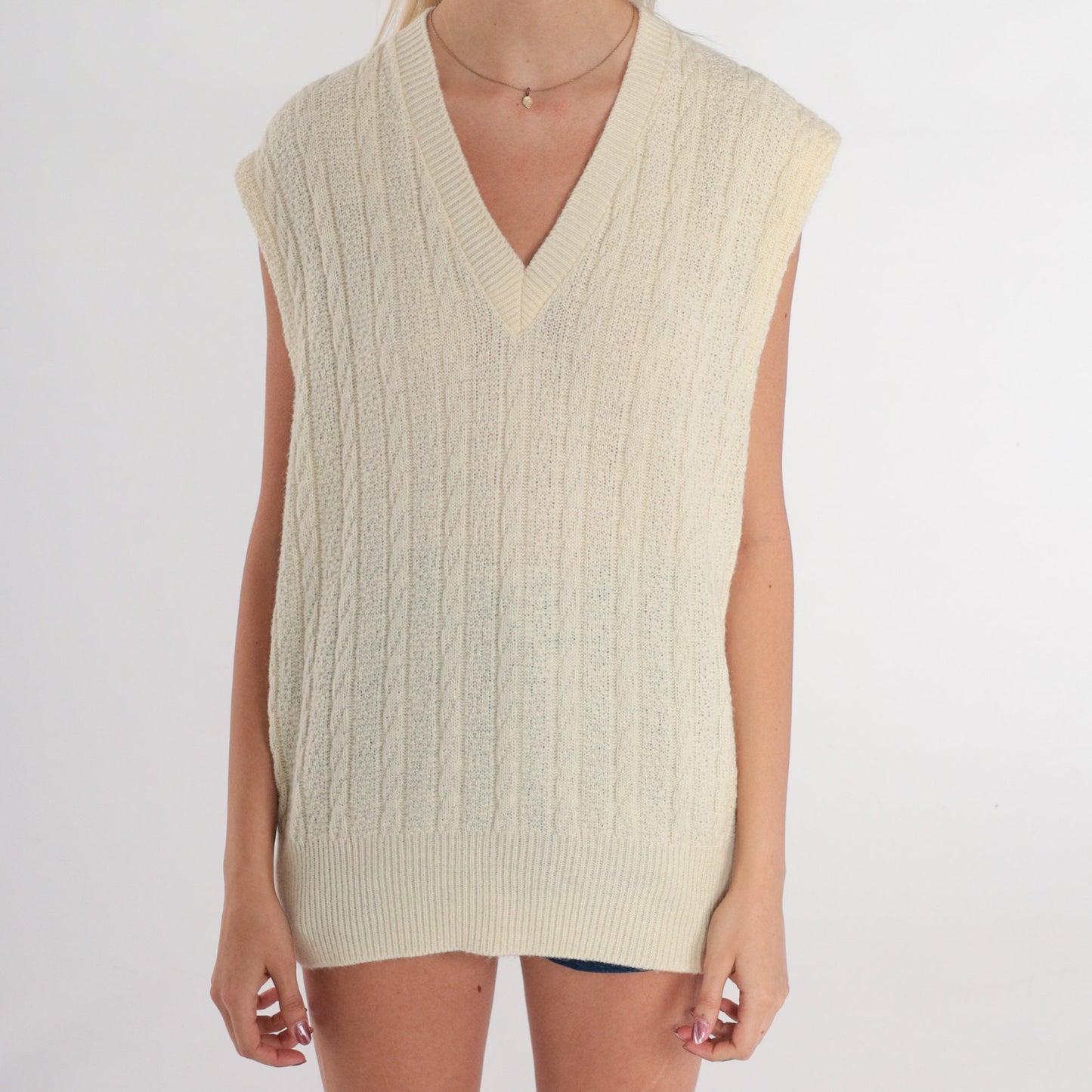 70s Cable Knit Sweater Vest Cream V-Neck Sleeveless Pullover Medium