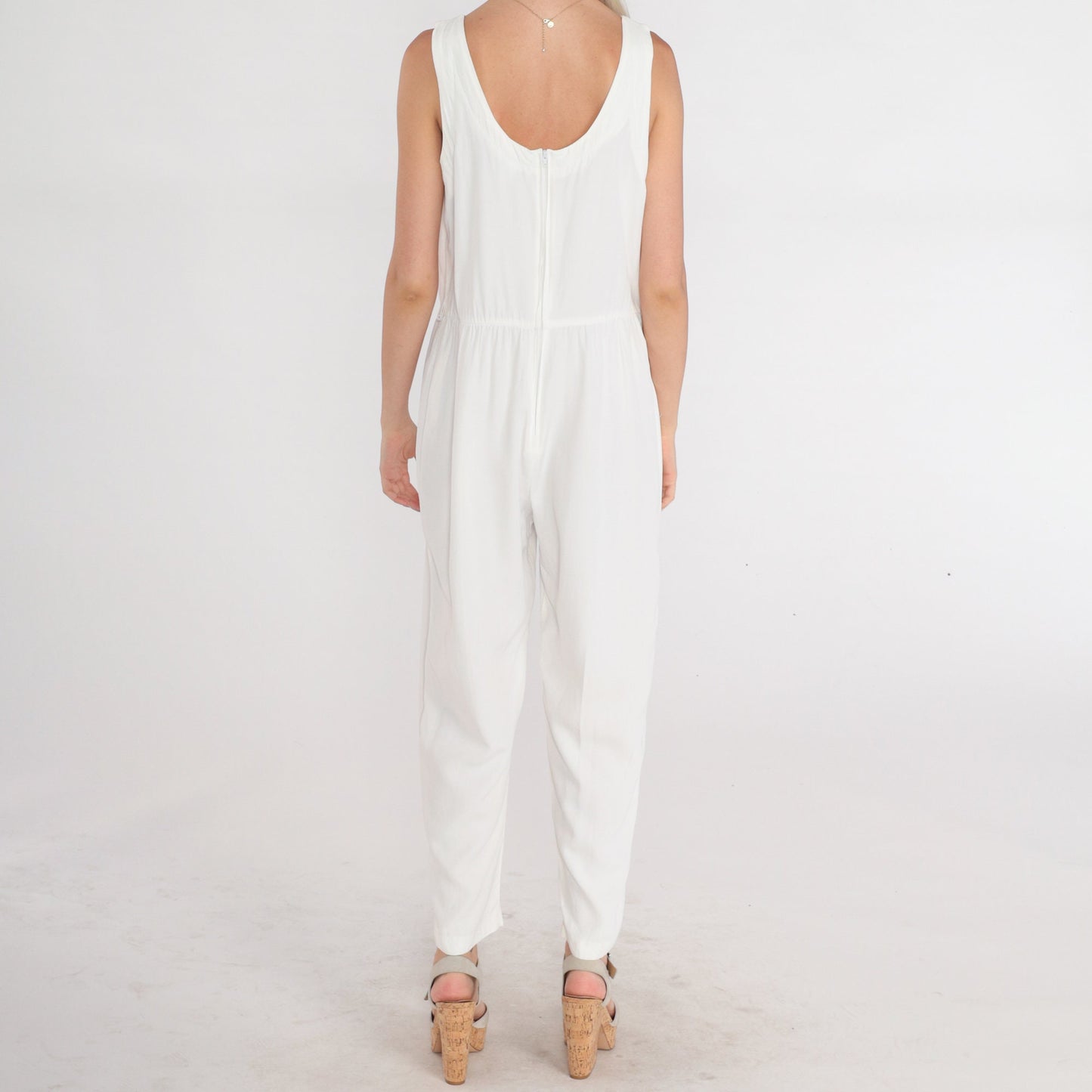 80s White Sleeveless Jumpsuit High Waist Scoop Neck Tapered Small