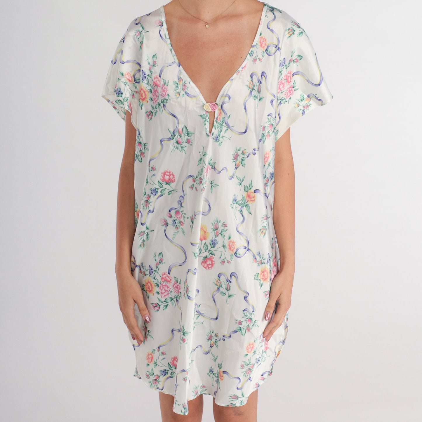 90s White Floral Satin Nightgown Short Sleeve V-Neck Slip Dress Large