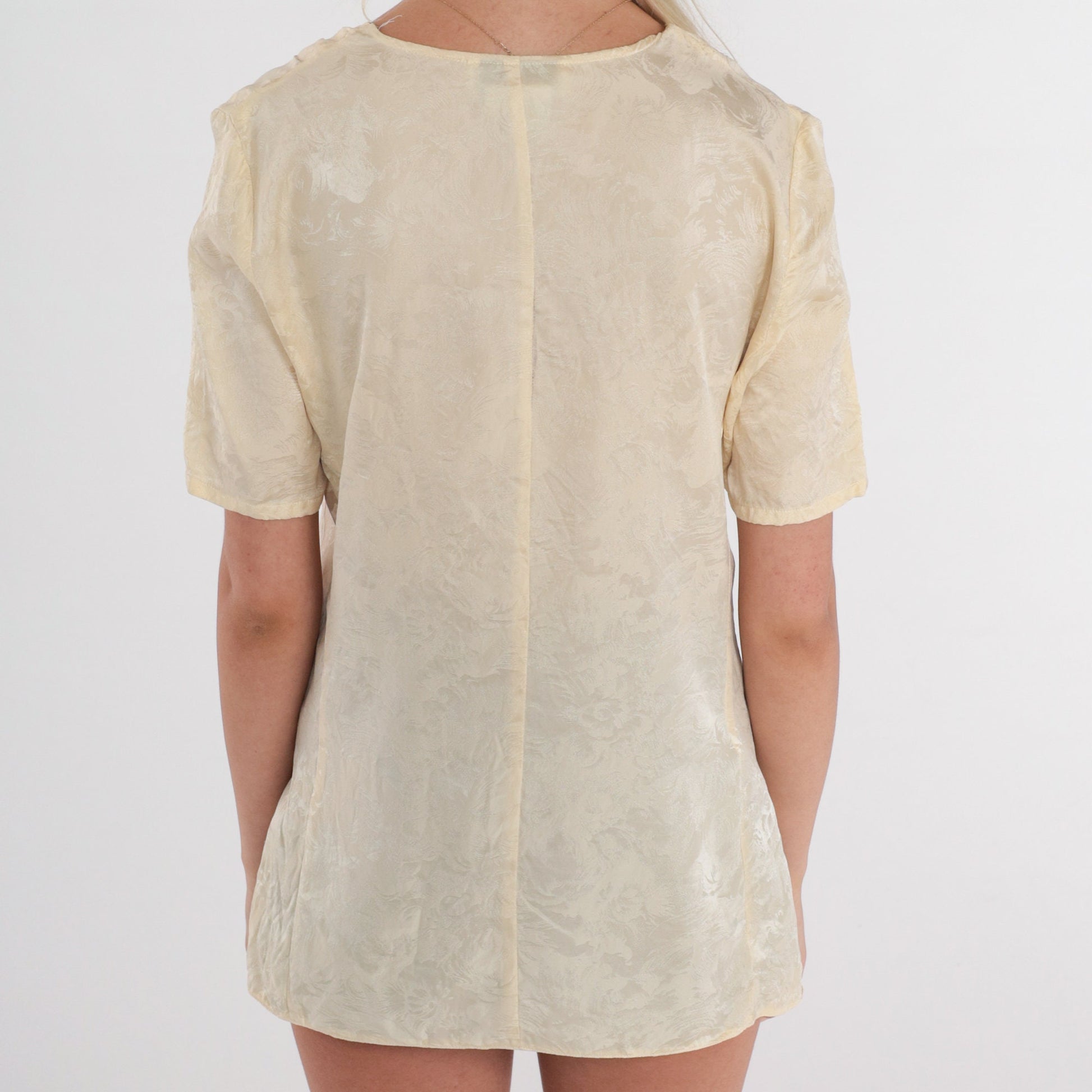 90s Cream Silk Blouse Floral Embossed V-Neck Button-Up Short Sleeve Small