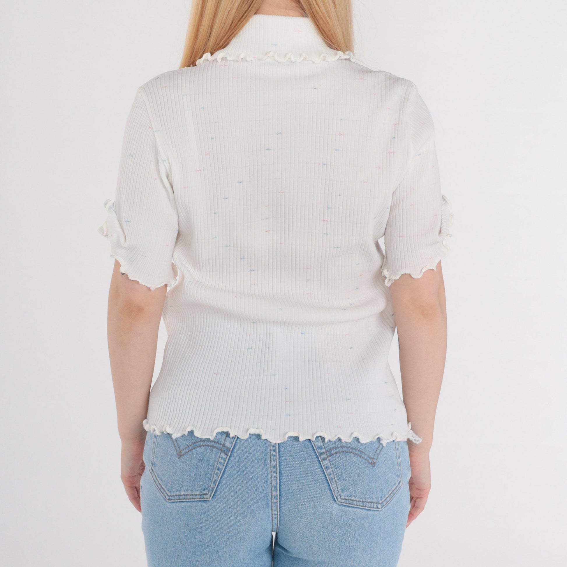 70s White Ribbed Blouse Rounded Collar Ruffle Short Sleeve Medium M