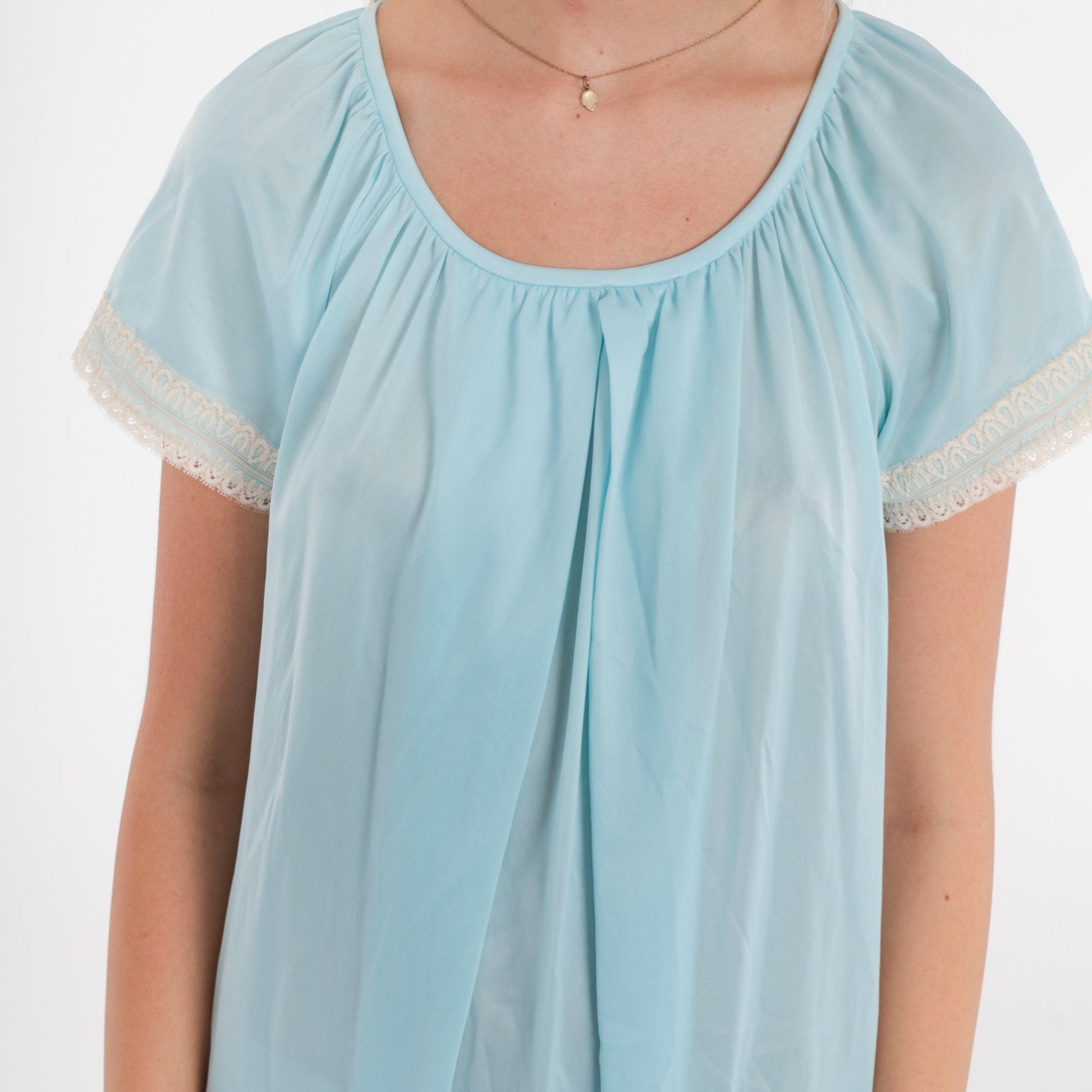 90s Baby Blue Nursing Nightgown Mini Lace Trim Short Sleeve Medium M