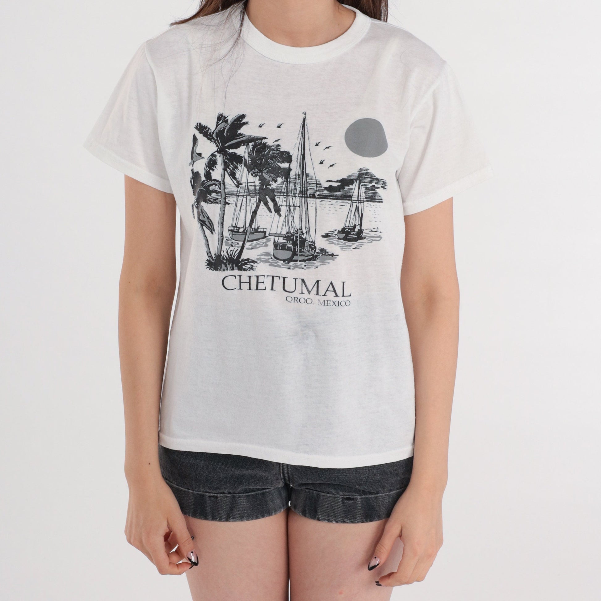 Y2K Chetumal Mexico Sailboat Graphic T-Shirt White Medium