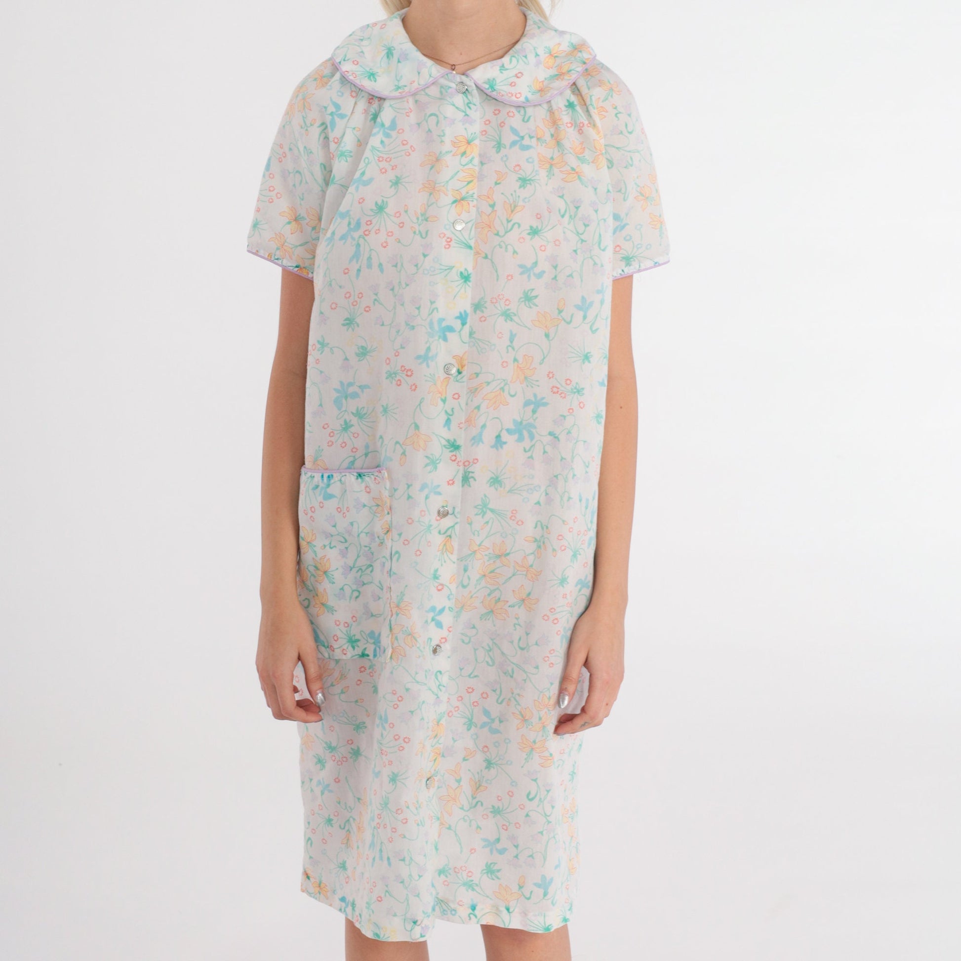 80s Floral White Nightgown Semi-Sheer Peter Pan Collar Snap Front Knee Length Medium