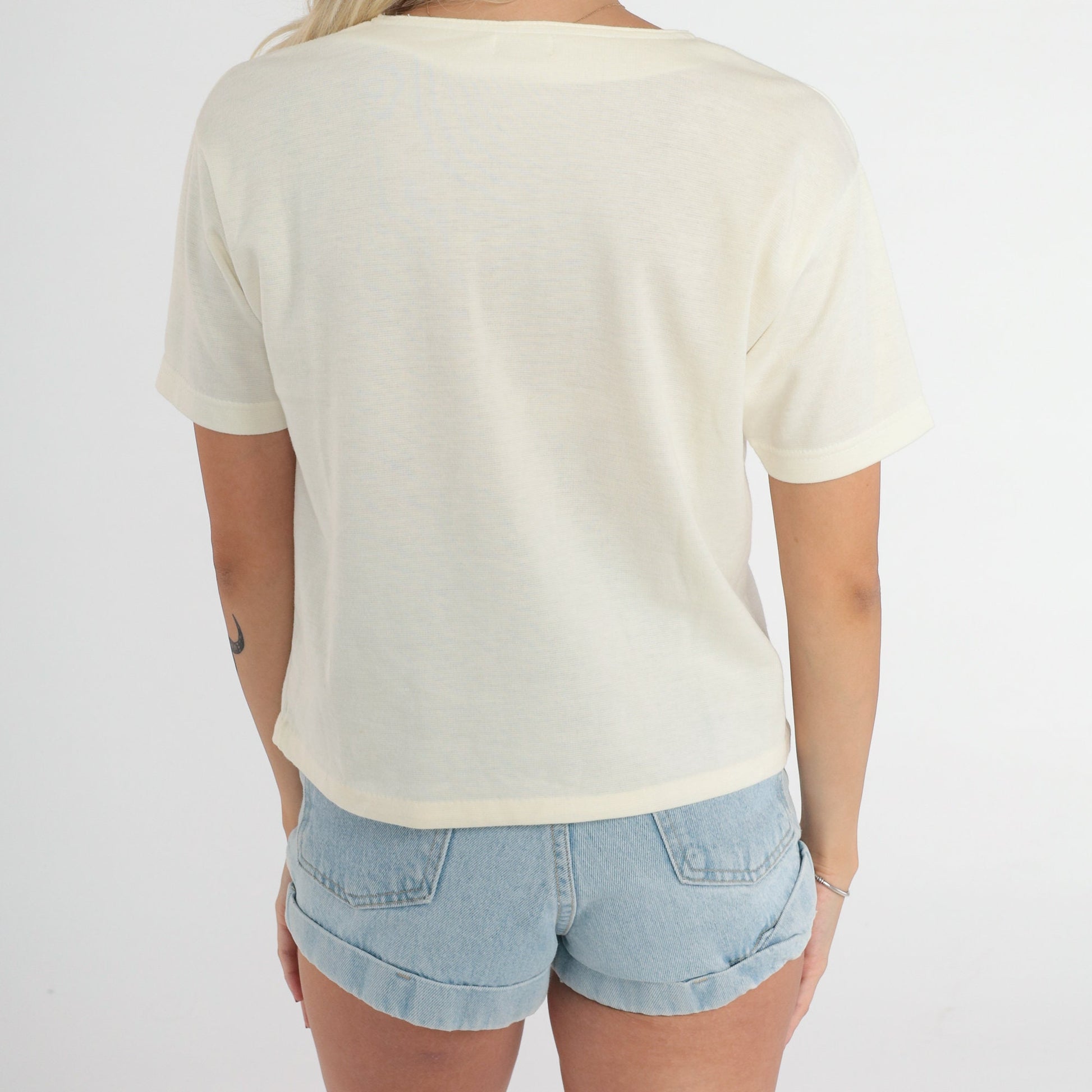 90s Floral Embroidered Henley Cream Snap-Up Tee Short Sleeve Medium M