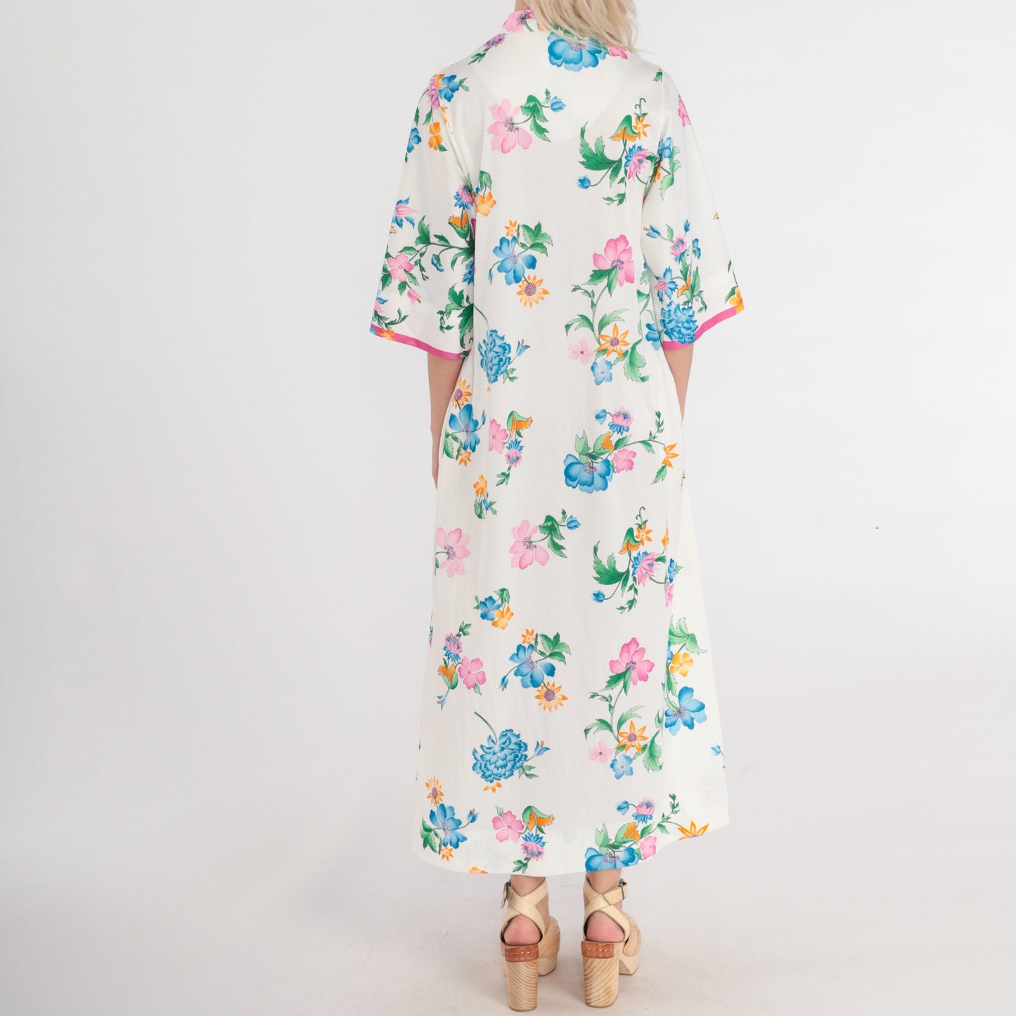 70s Floral Maxi Lounge Dress White Pink Half Sleeve Zip Front Small