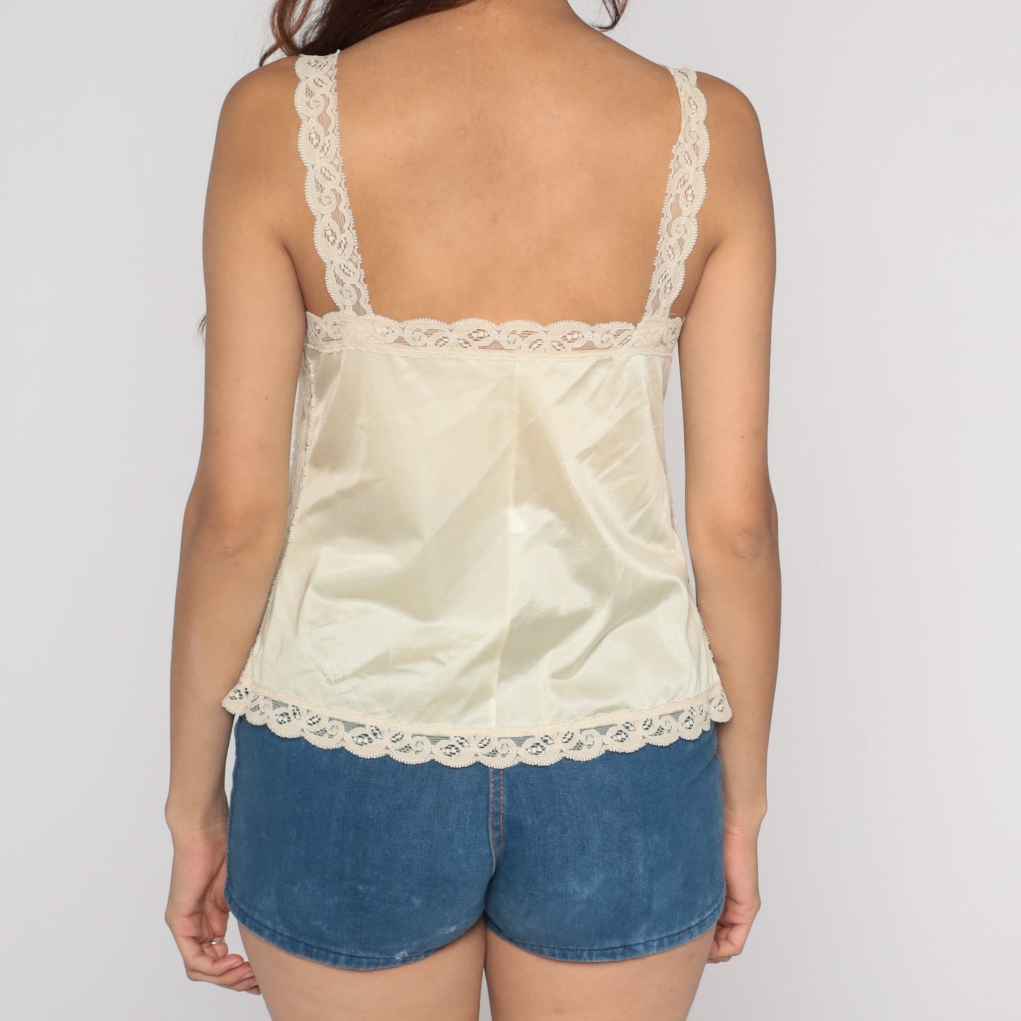 80s Olga Cream Nylon Camisole Lace Trim V-Neck Spaghetti Strap Medium