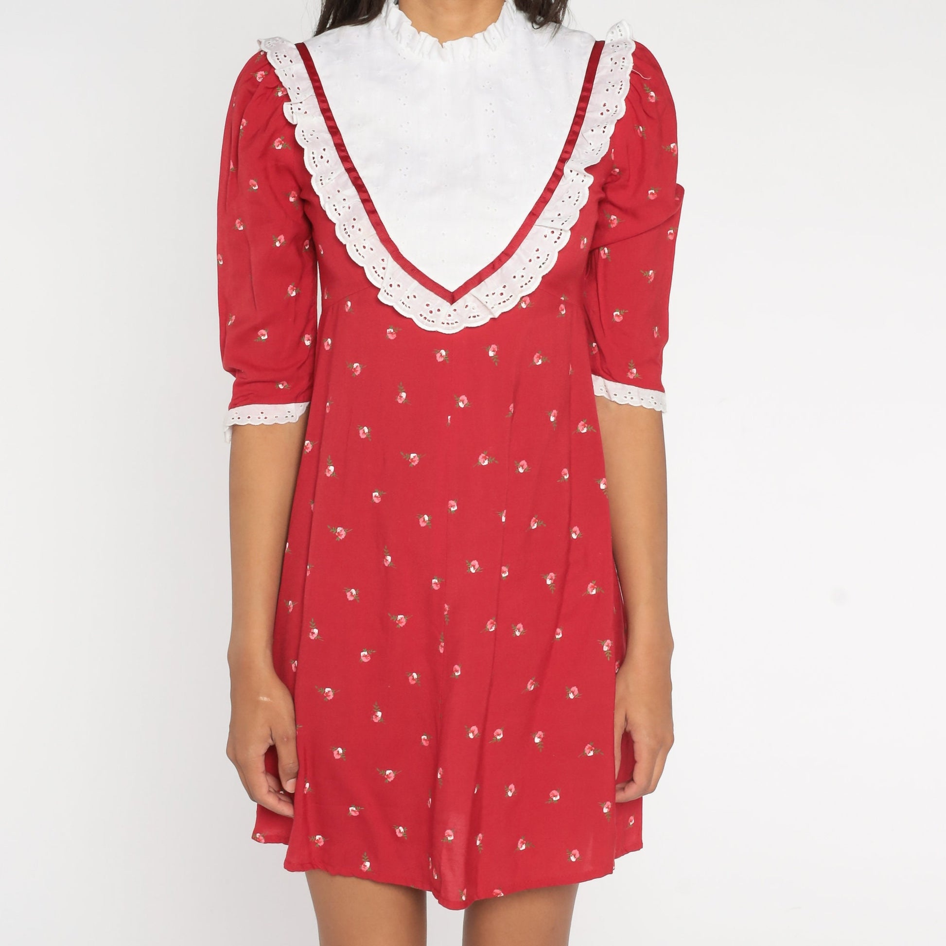 90s Red Floral Mini Dress Eyelet Lace Bib Empire Waist Puff Sleeve Extra Small