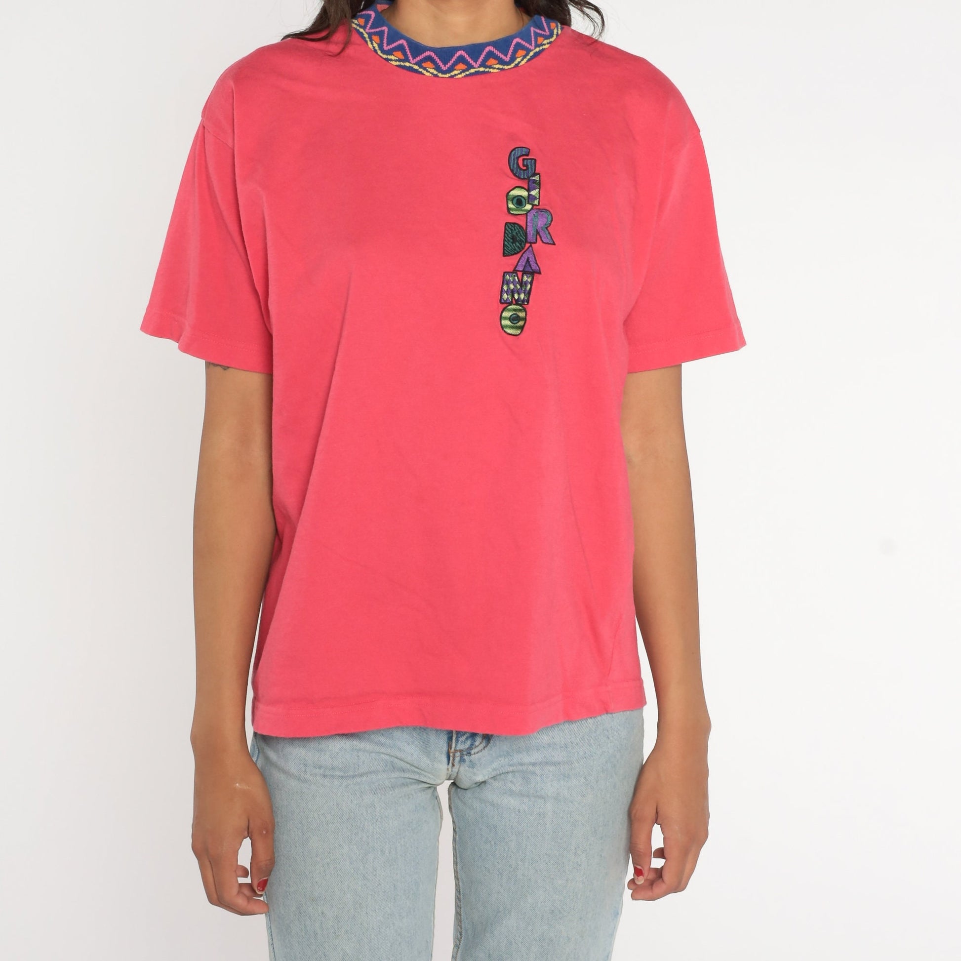 90s Giordano Embroidered Logo T-Shirt Pink Zig Zag Ringer Crewneck Medium