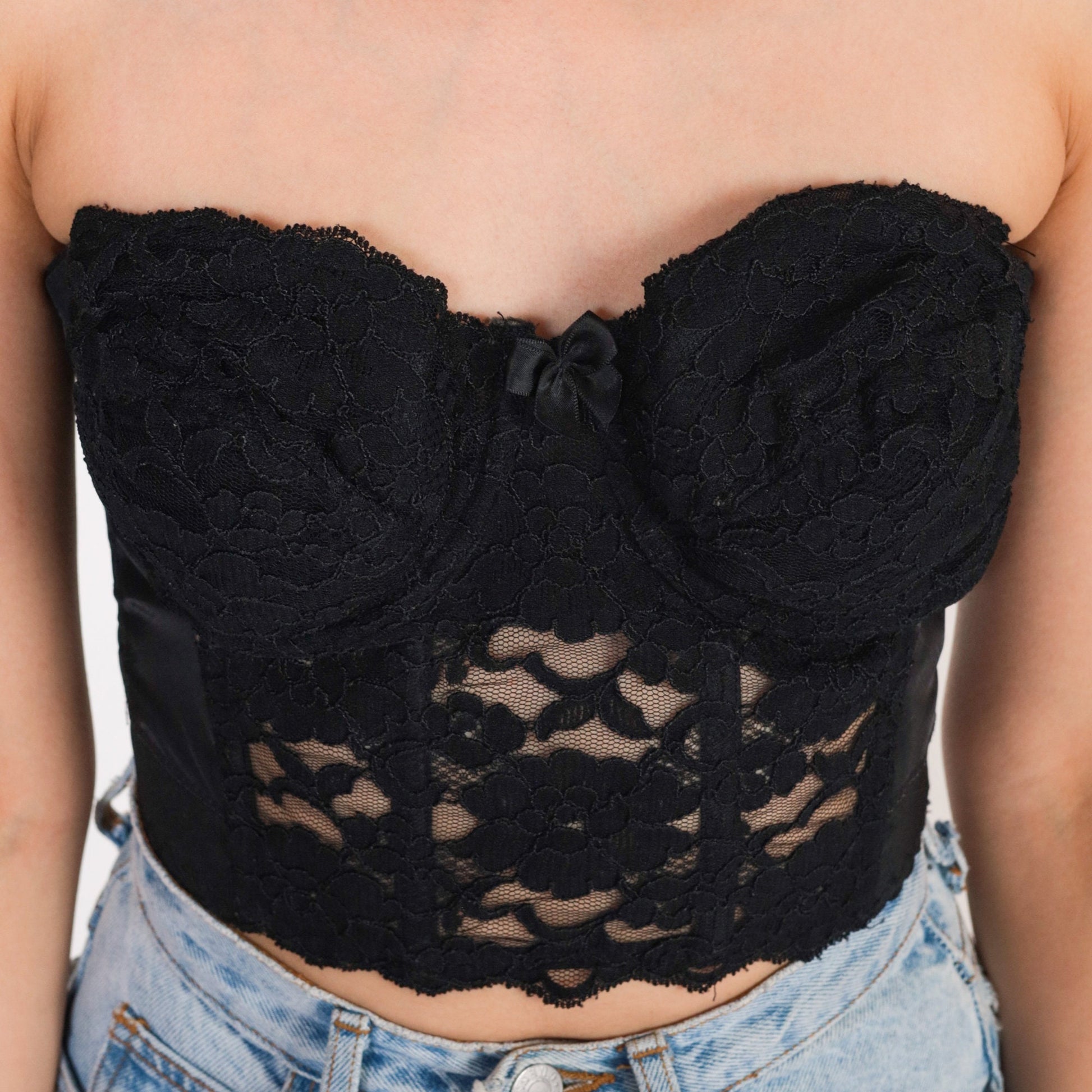90s Victoria's Secret Black Lace Bustier Sweetheart Neckline Underwire 36B