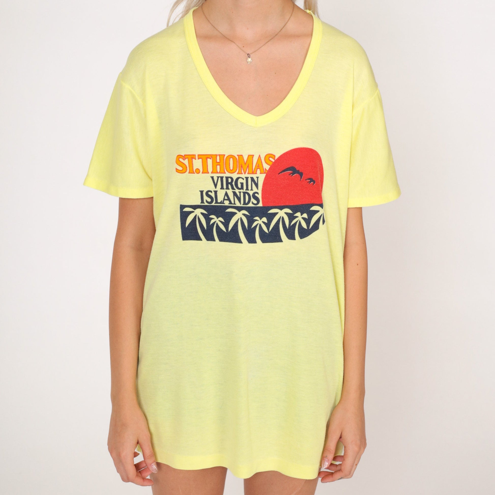 90s St Thomas Virgin Islands Graphic T-Shirt Yellow Palm Tree Medium