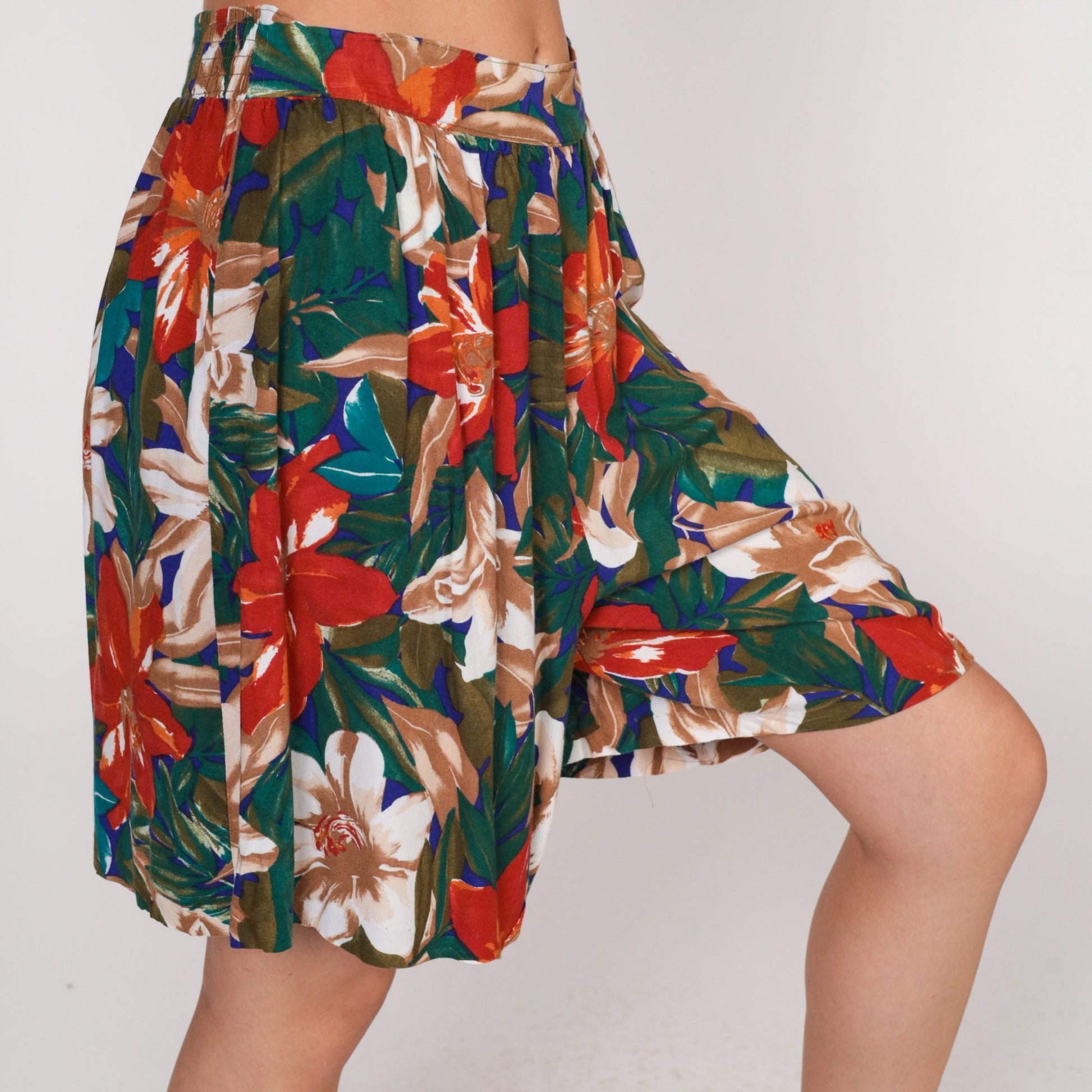 90s Tropical Floral Hibiscus Pleated High-Waist Shorts Rayon Medium M