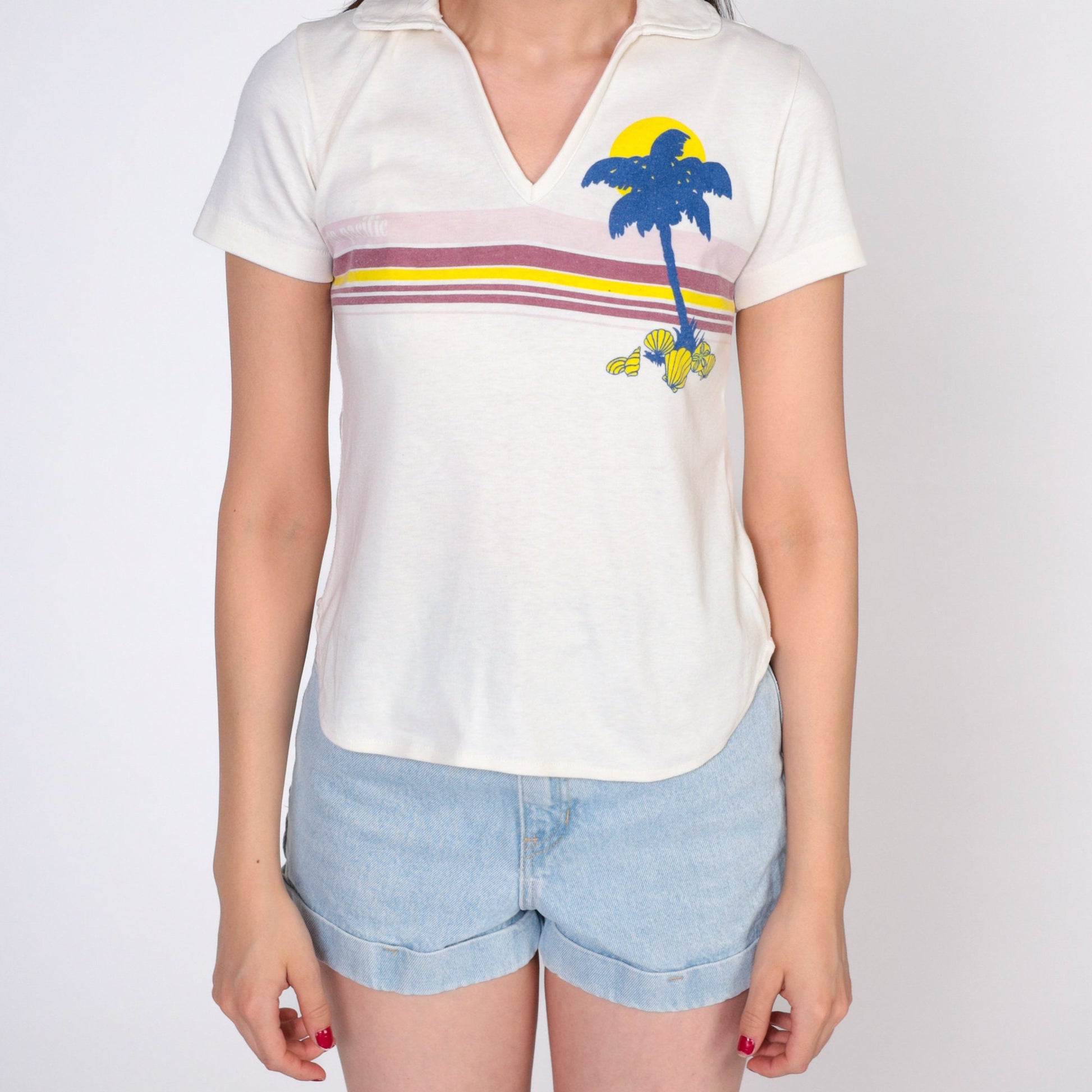 80s Ocean Pacific Tropical Palm Tree Graphic T-Shirt Off-White V-Neck Extra Small