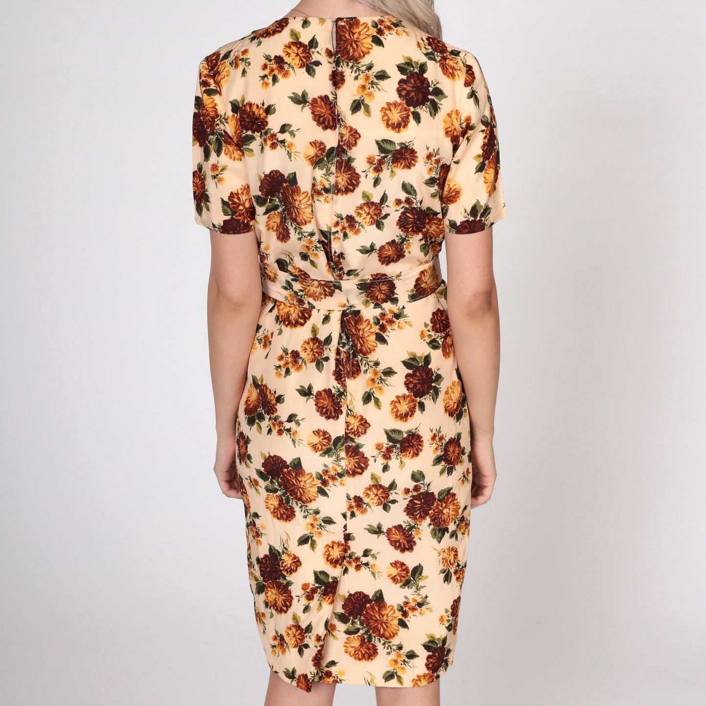 1960s Floral Peach Pencil Dress Matching Belt Short Sleeve Small S
