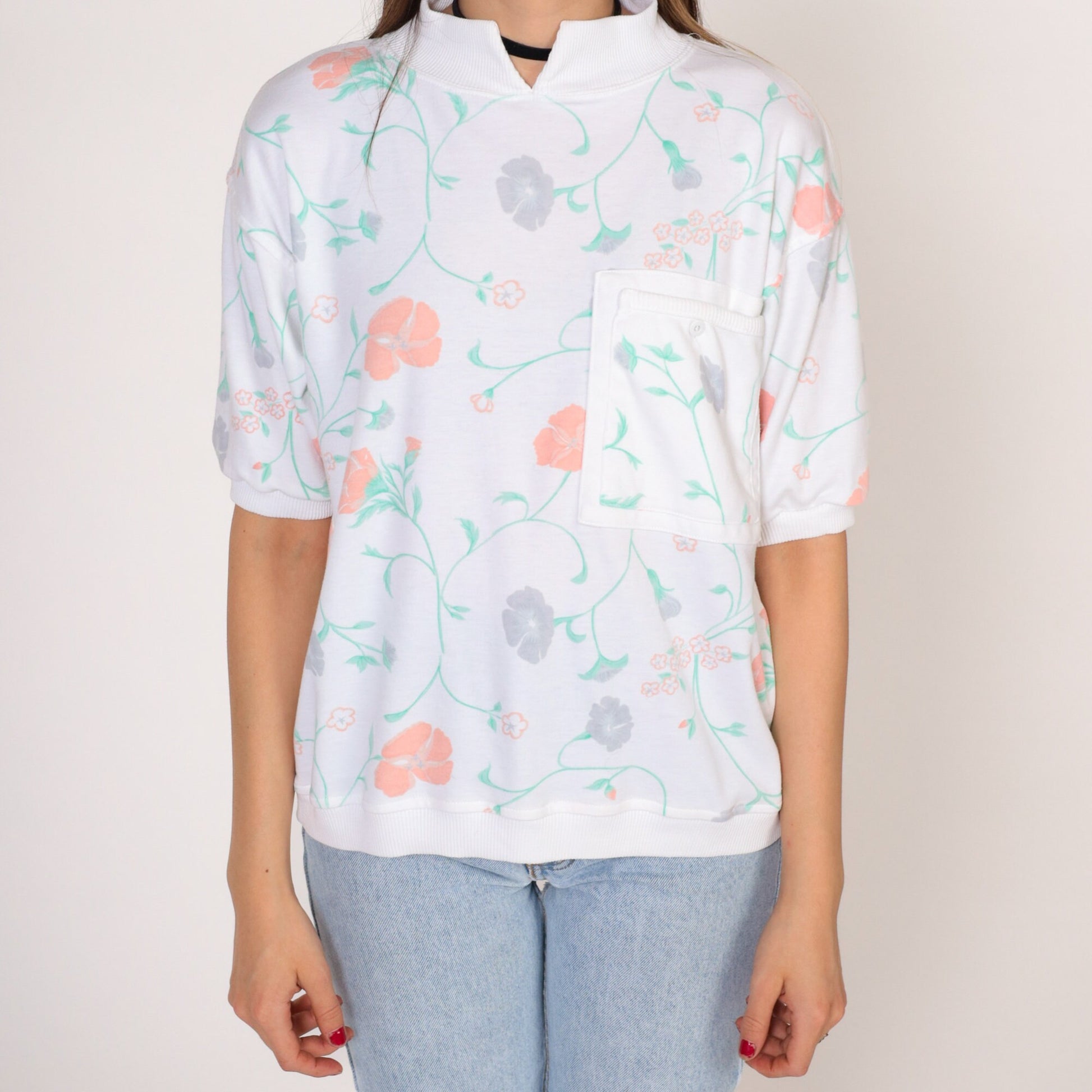 90s Floral White Shirt Chest Pocket Notched Neck Tee Small S