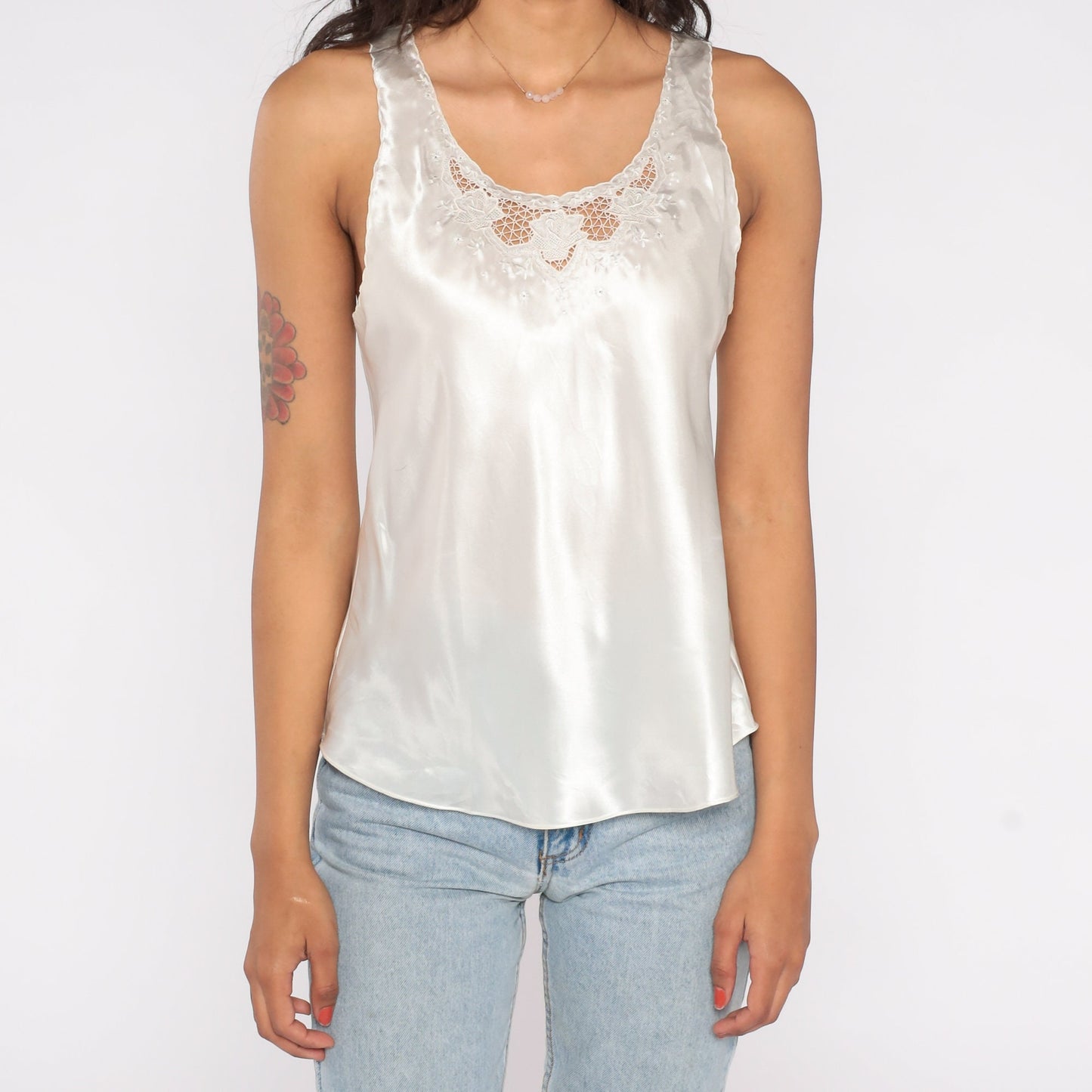 90s White Satin Cutout Tank Top Floral Embroidered Sleeveless Blouse Medium
