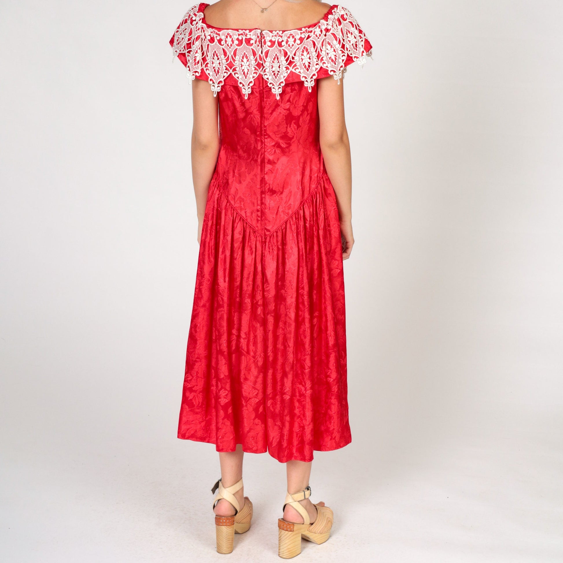80s Red Floral Embossed Off-Shoulder Dress White Lace Basque Waist Midi Medium