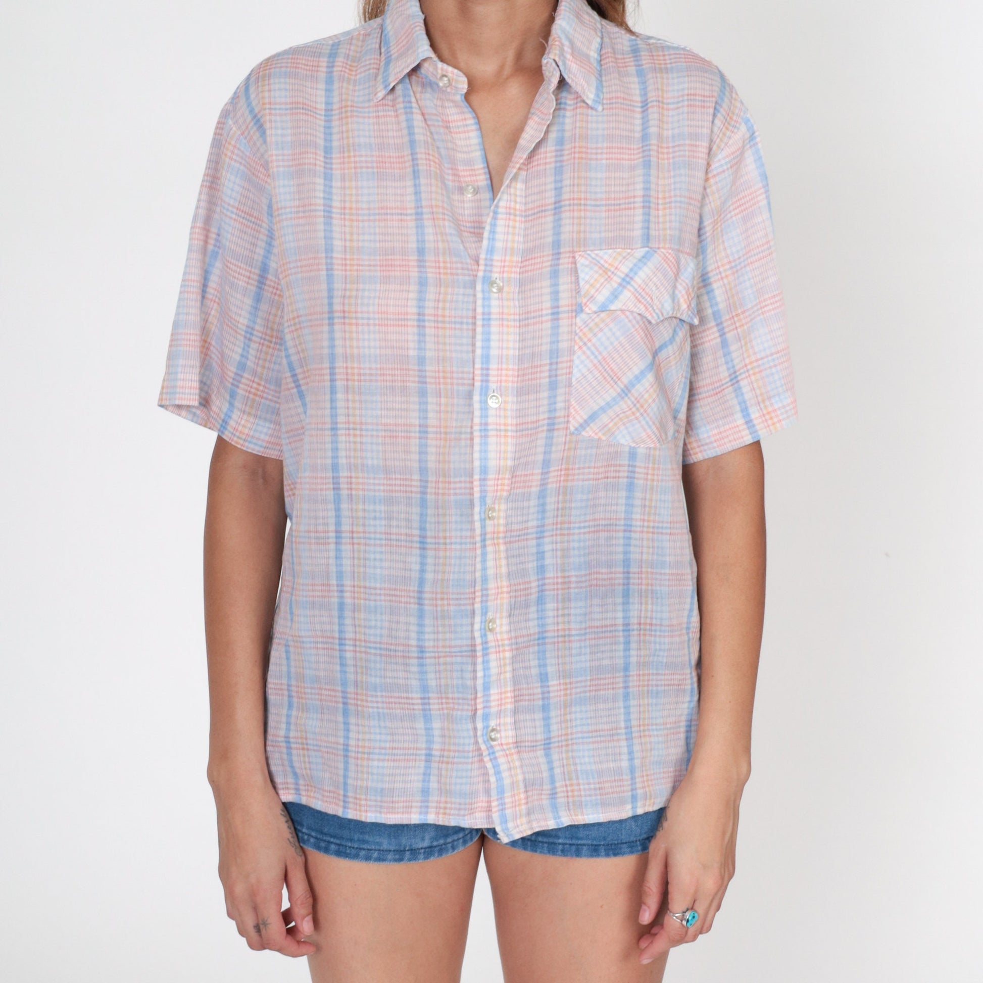 80s Plaid Button-Up Shirt Pink White Blue Checkered Short Sleeve Men's Medium
