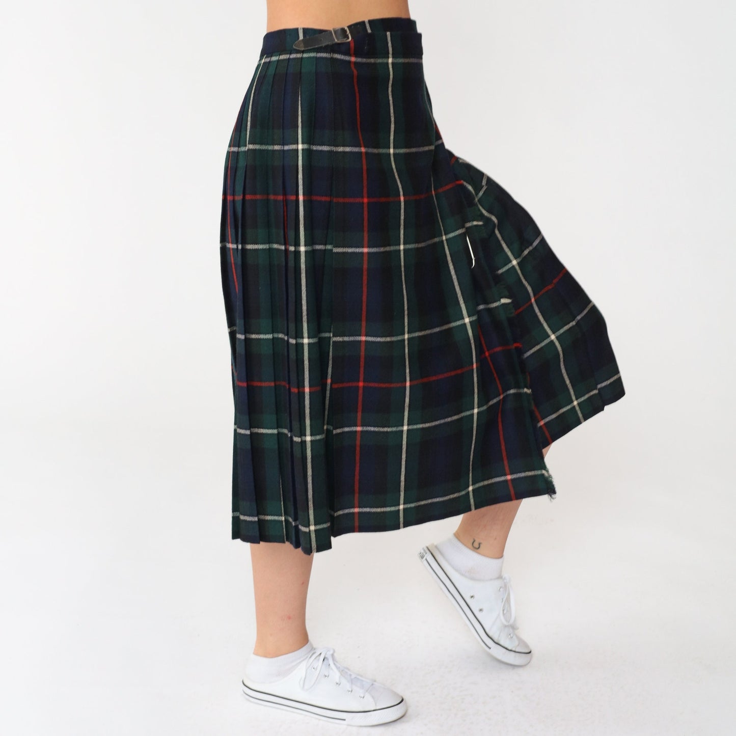 80s Navy Plaid Wool Midi Skirt High Waist Pleated Kilt Medium