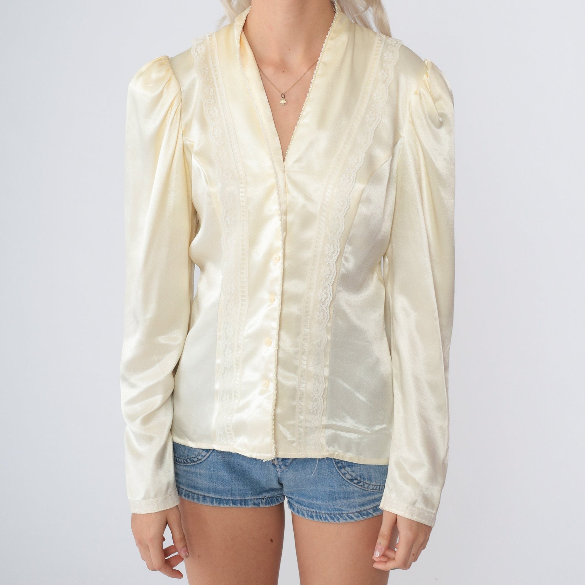 Gunne Sax 70s Cream Satin Blouse Pearl Beaded V-Neck Puff Sleeve Small