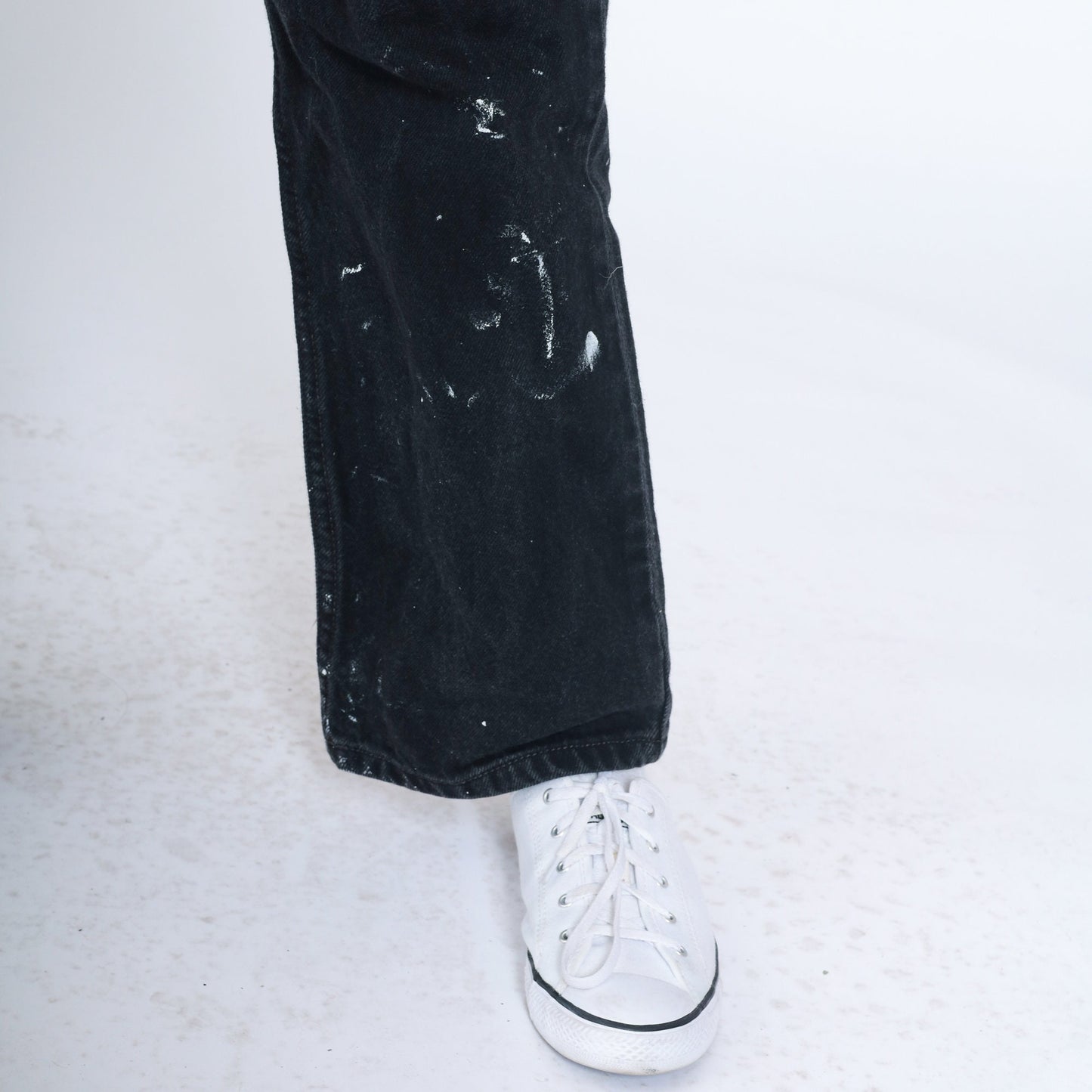 90s Black Denim Jeans Paint Splatter Mid Rise Straight Leg Small S