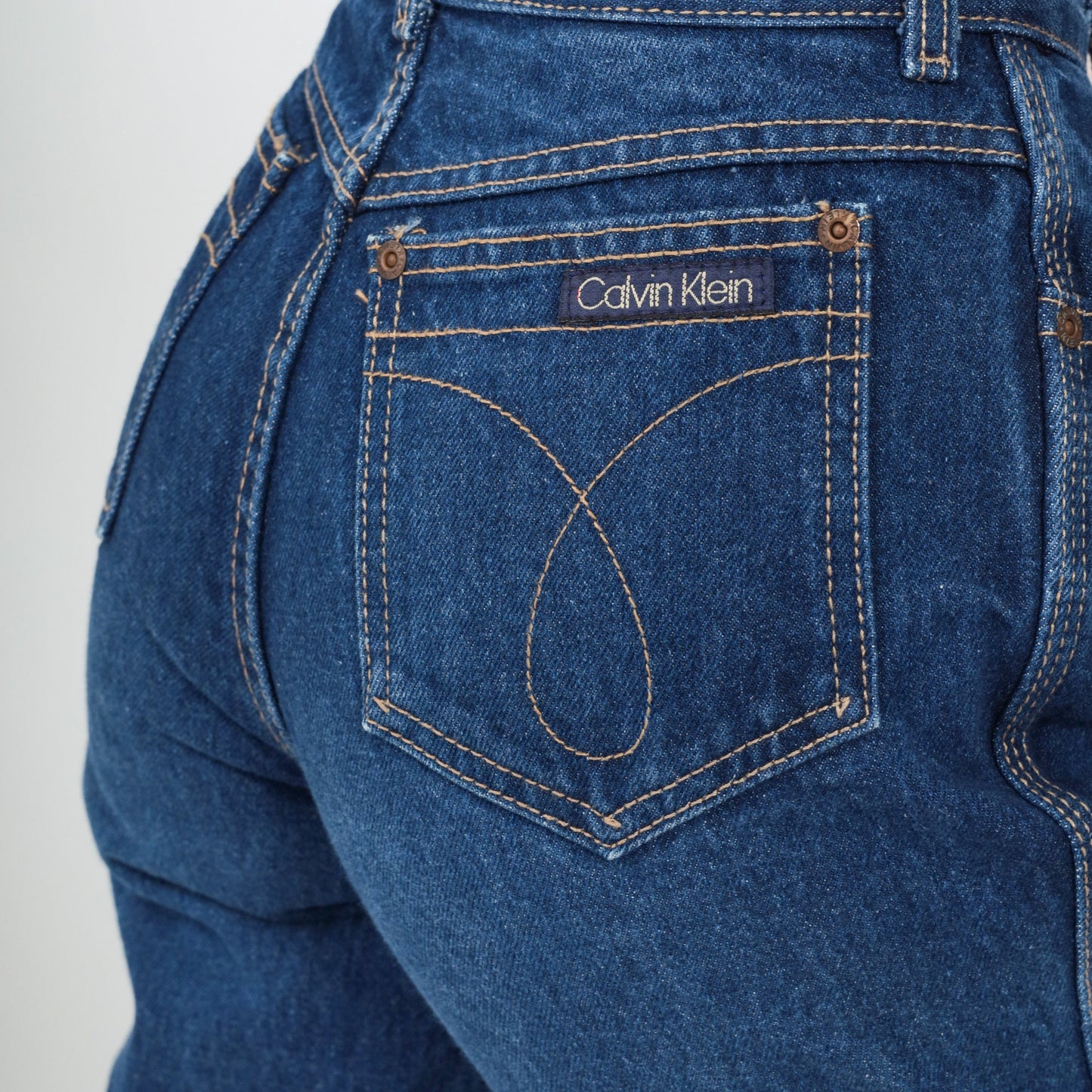 Calvin Klein 80s Dark Wash Tapered Jeans Mid Rise Denim Extra Small
