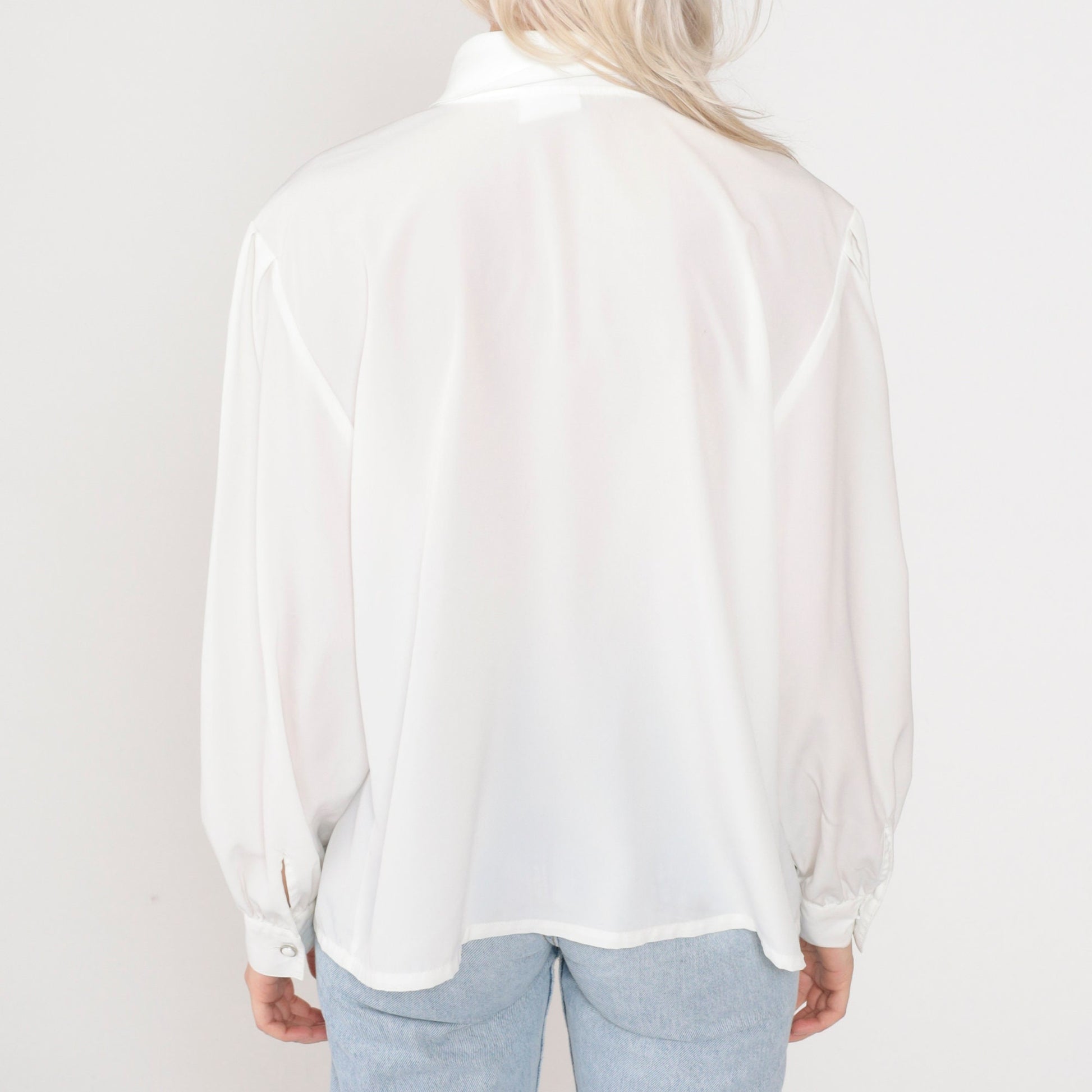 90s Koret White Button-Up Blouse Ascot Tie Long Sleeve Large L