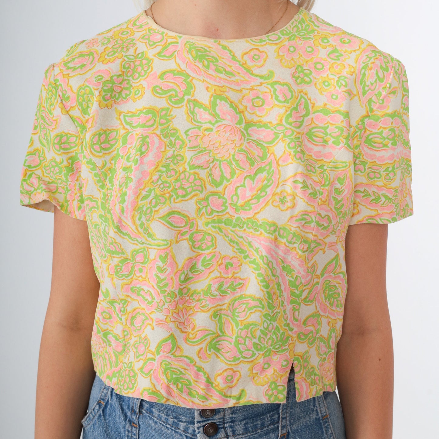 1960s Floral Paisley Crop Top Short Sleeve Blouse Yellow Green Pink Small S