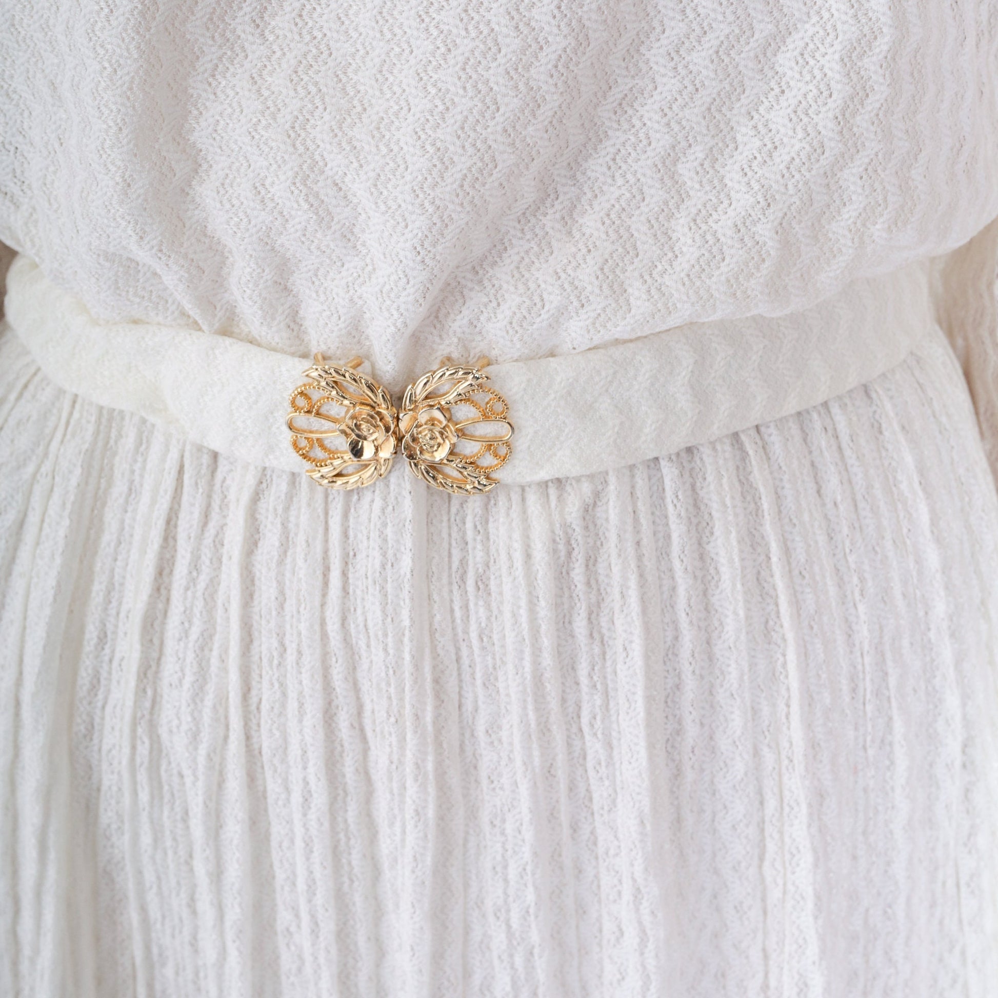 80s White Lace Midi Dress High Waisted Long Sleeve Gold Belt Small