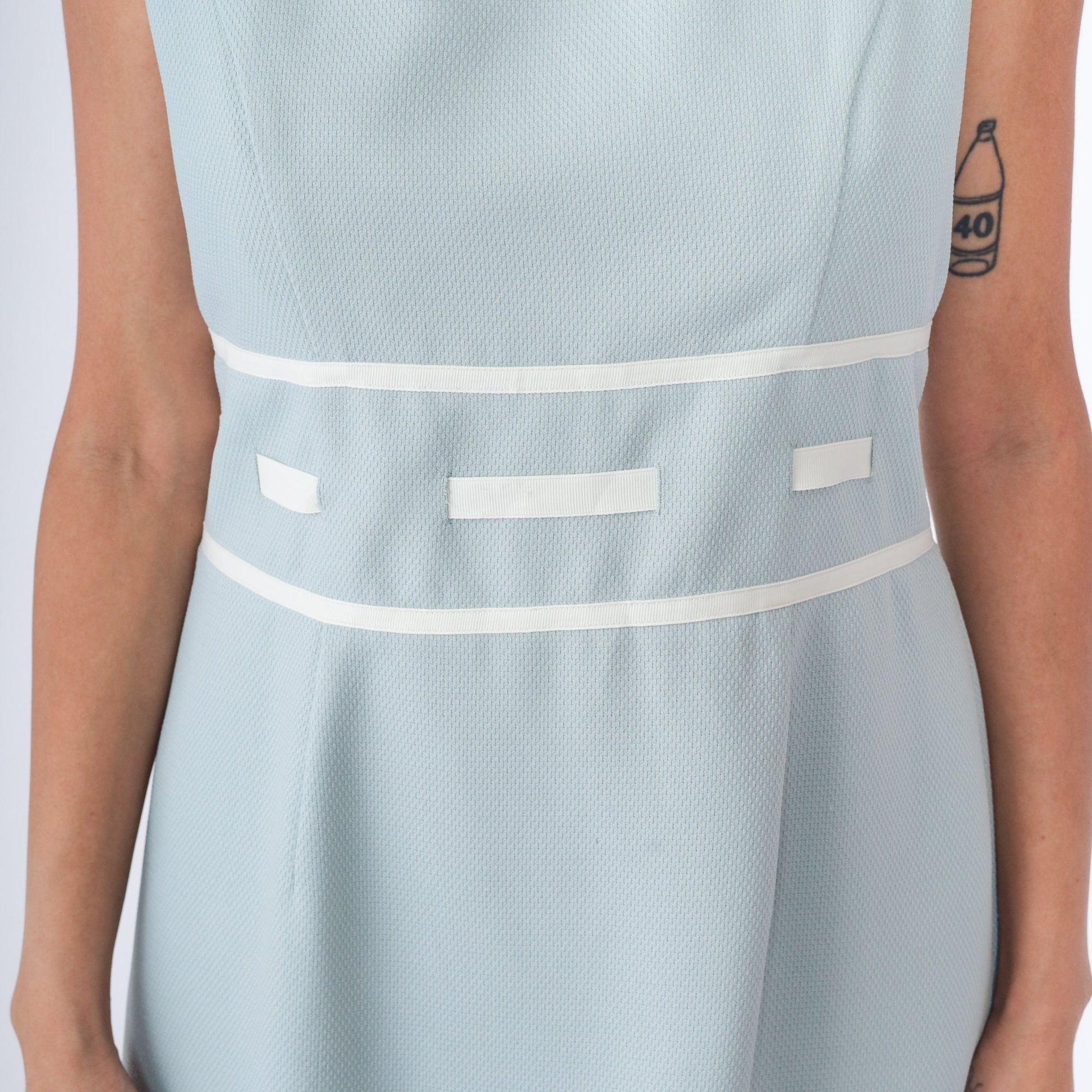 00s Ice Blue Sheath Dress Sleeveless Knee-Length Ribbon Trim Large 12