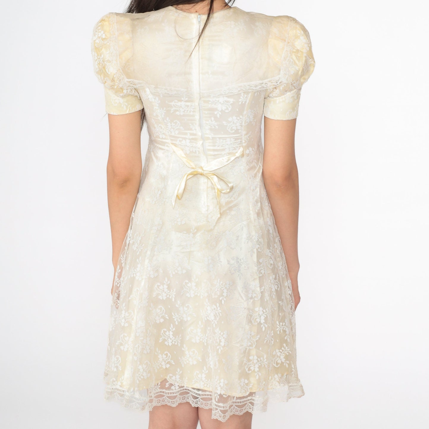 80s Jessica McClintock White Lace Mini Dress Yellow Puff Sleeve Rosette 2XS