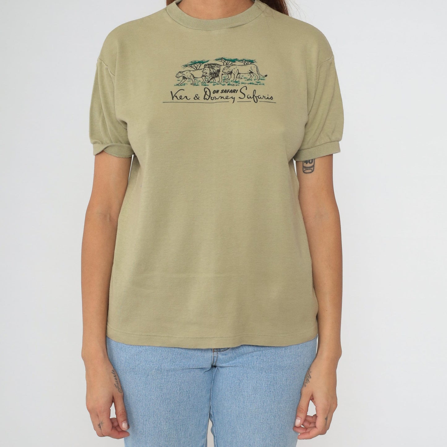 00s Ker And Downey Safaris Lion Graphic T-Shirt Khaki Cotton Medium