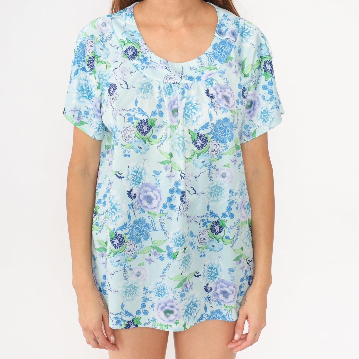 Y2K Light Blue Floral Blouse Short Sleeve Scoop Neck Pullover Medium Large
