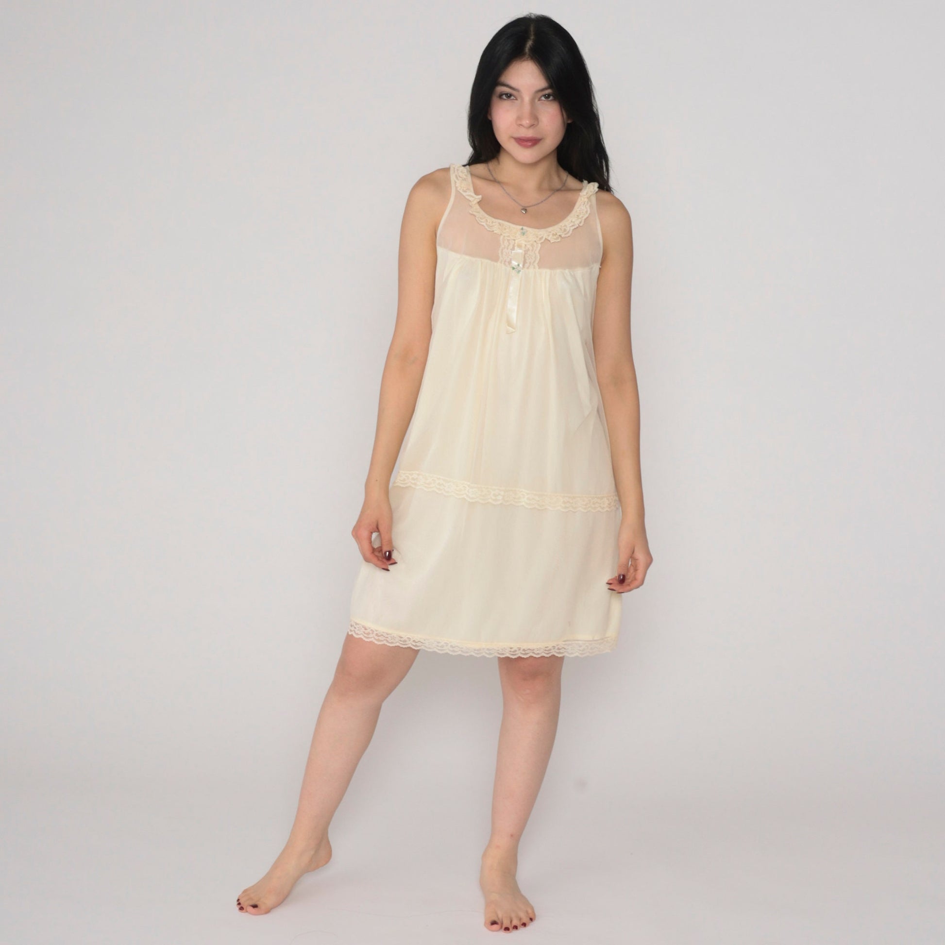 80s Pale Yellow Nylon Nightgown Lace Trim Rosette Embroidered Mini Small