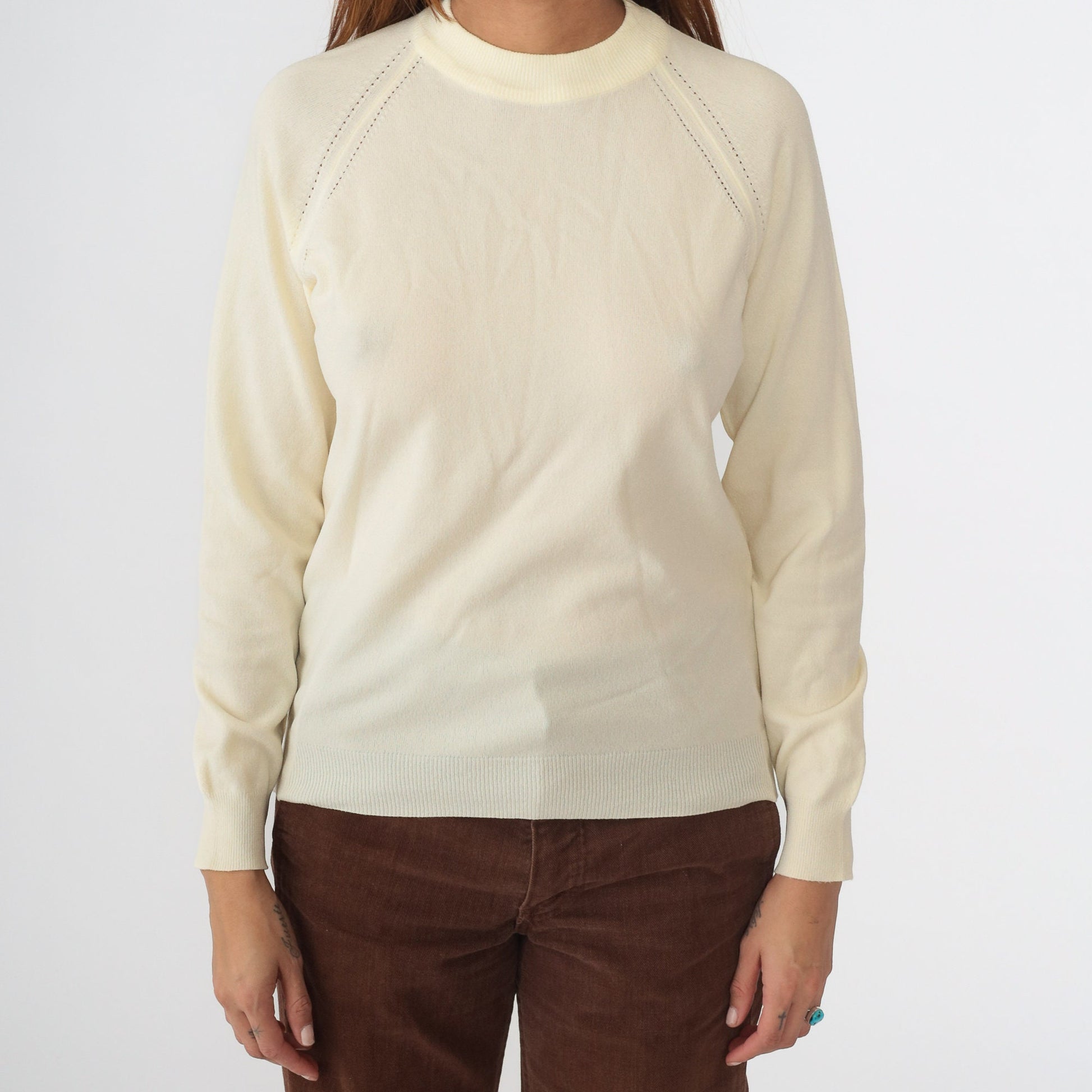 70s Cream Knit Raglan Sweater Rear Zipper Pullover Small Medium