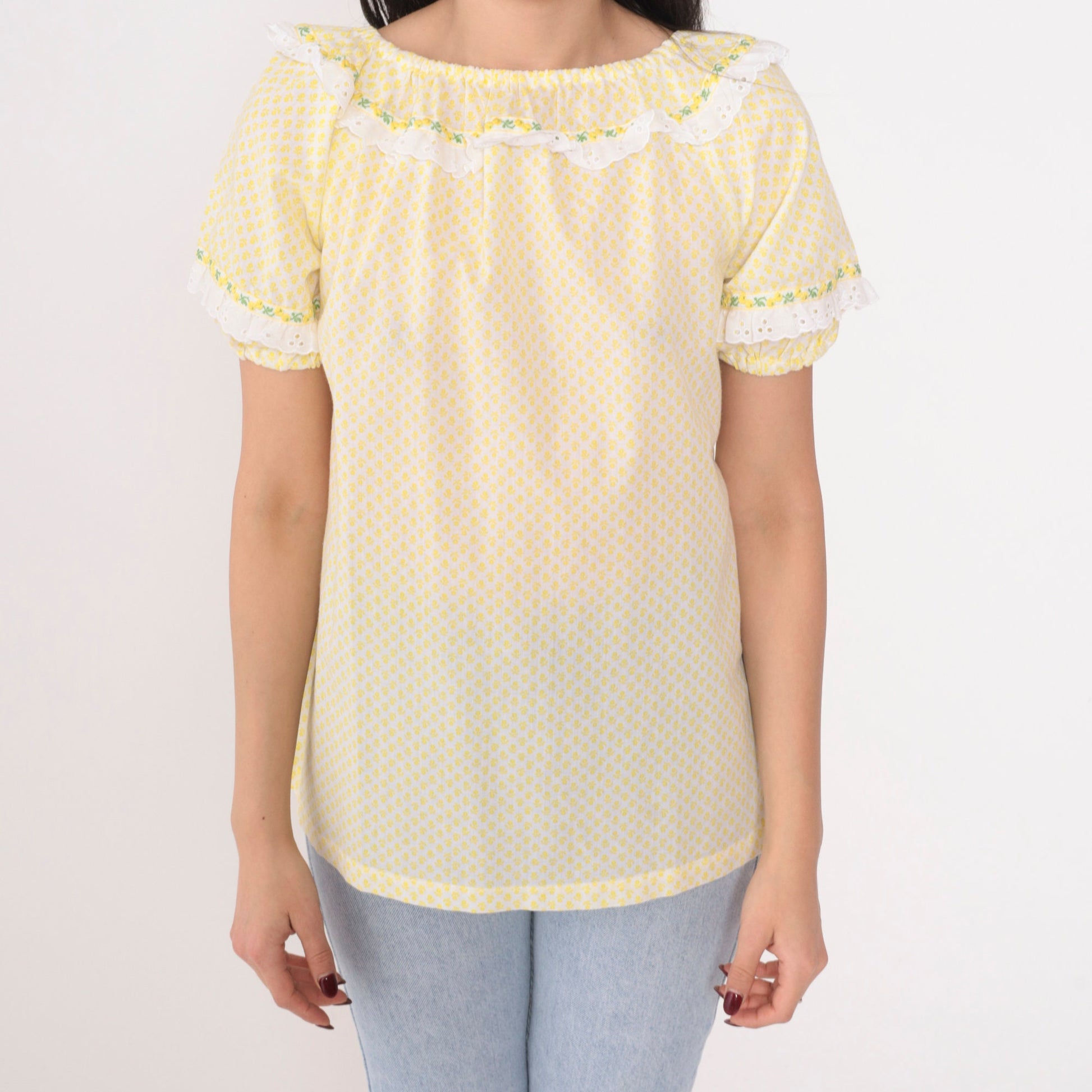 70s Yellow Floral Peasant Blouse Puff Sleeve Eyelet Lace Trim Small