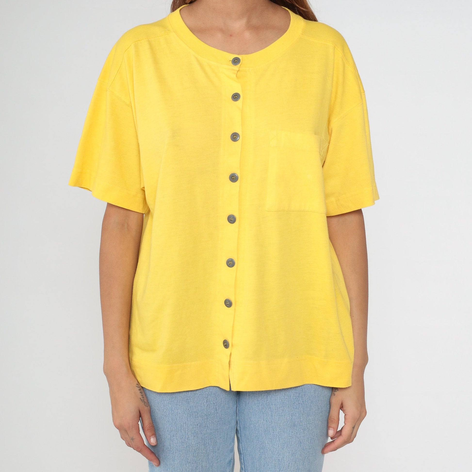 90s Yellow Cotton Button-Up Shirt Pocket Tee Medium
