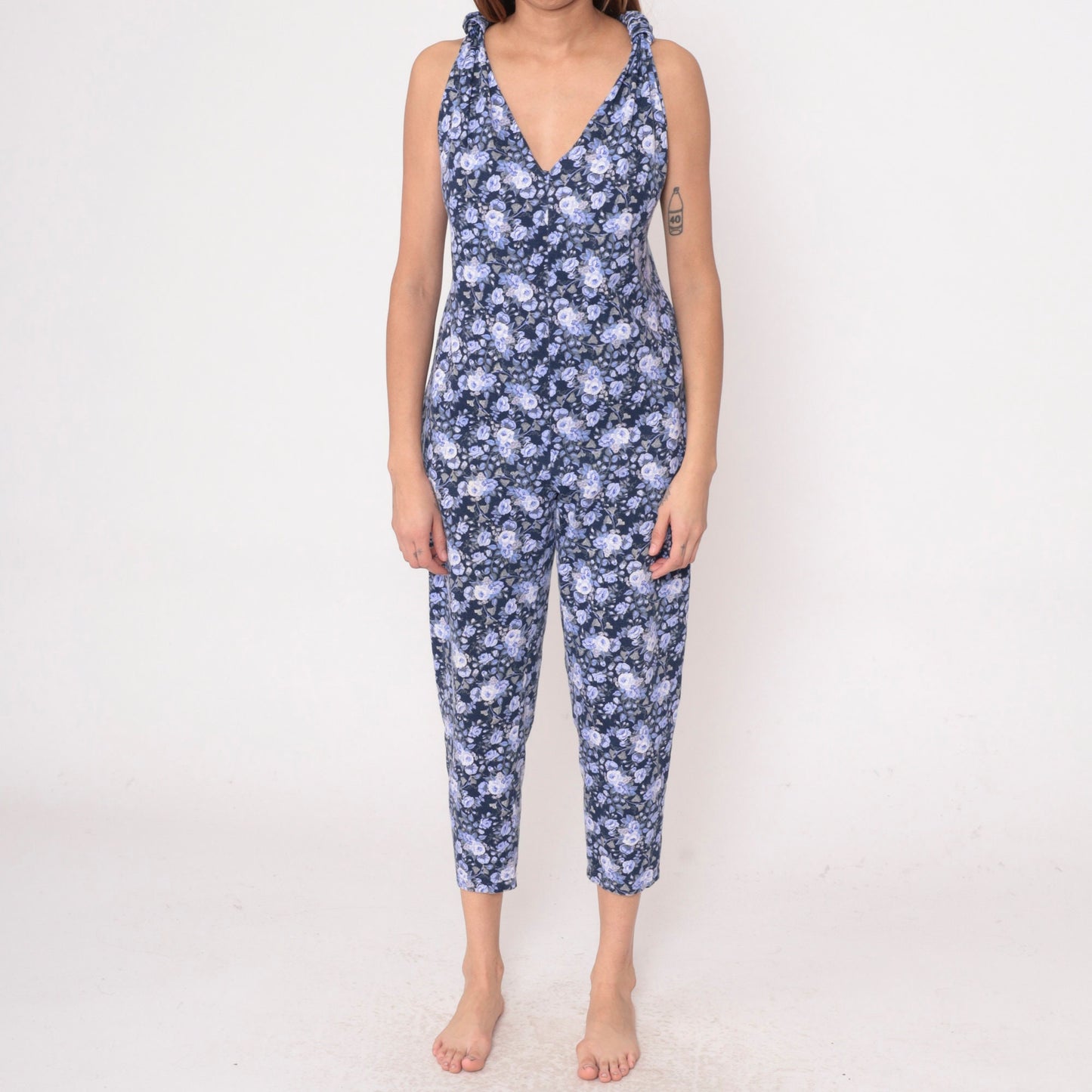 90s Periwinkle Floral Jumpsuit Y-Back Tapered Capri V-Neck Sleeveless Small Medium